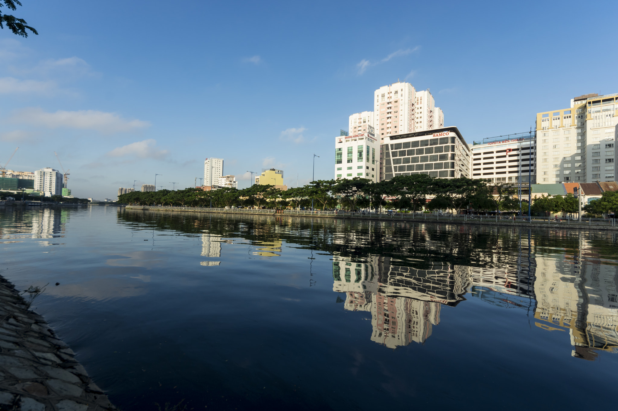 Sigma 8-16mm F4.5-5.6 DC HSM sample photo. A photography