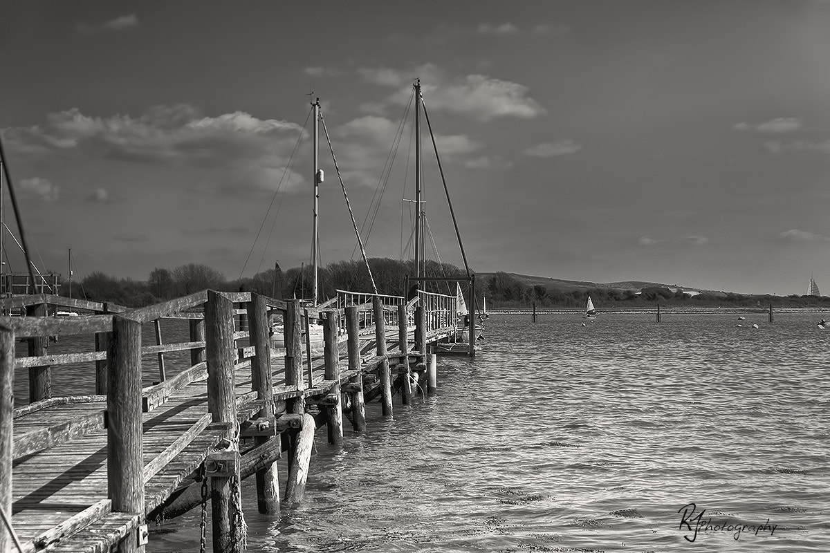 Sony SLT-A77 + Tamron AF 28-105mm F4-5.6 [IF] sample photo. Black and white jetty photography