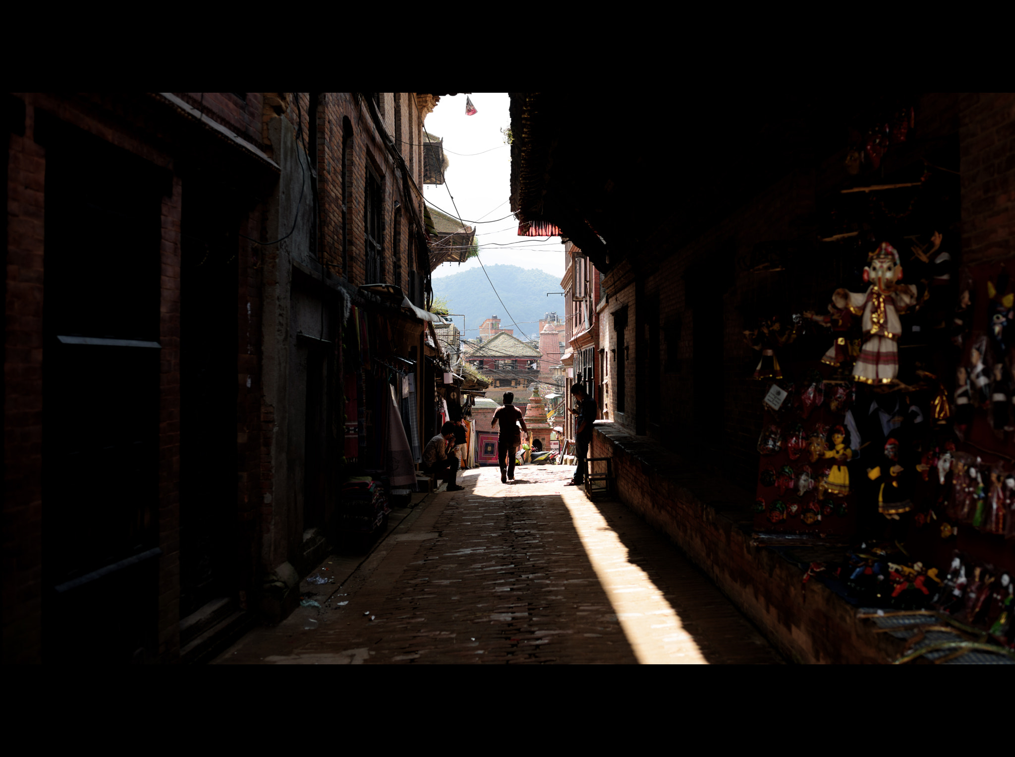 Nikon AF-S Nikkor 35mm F1.8G ED sample photo. Kathmandu street photography