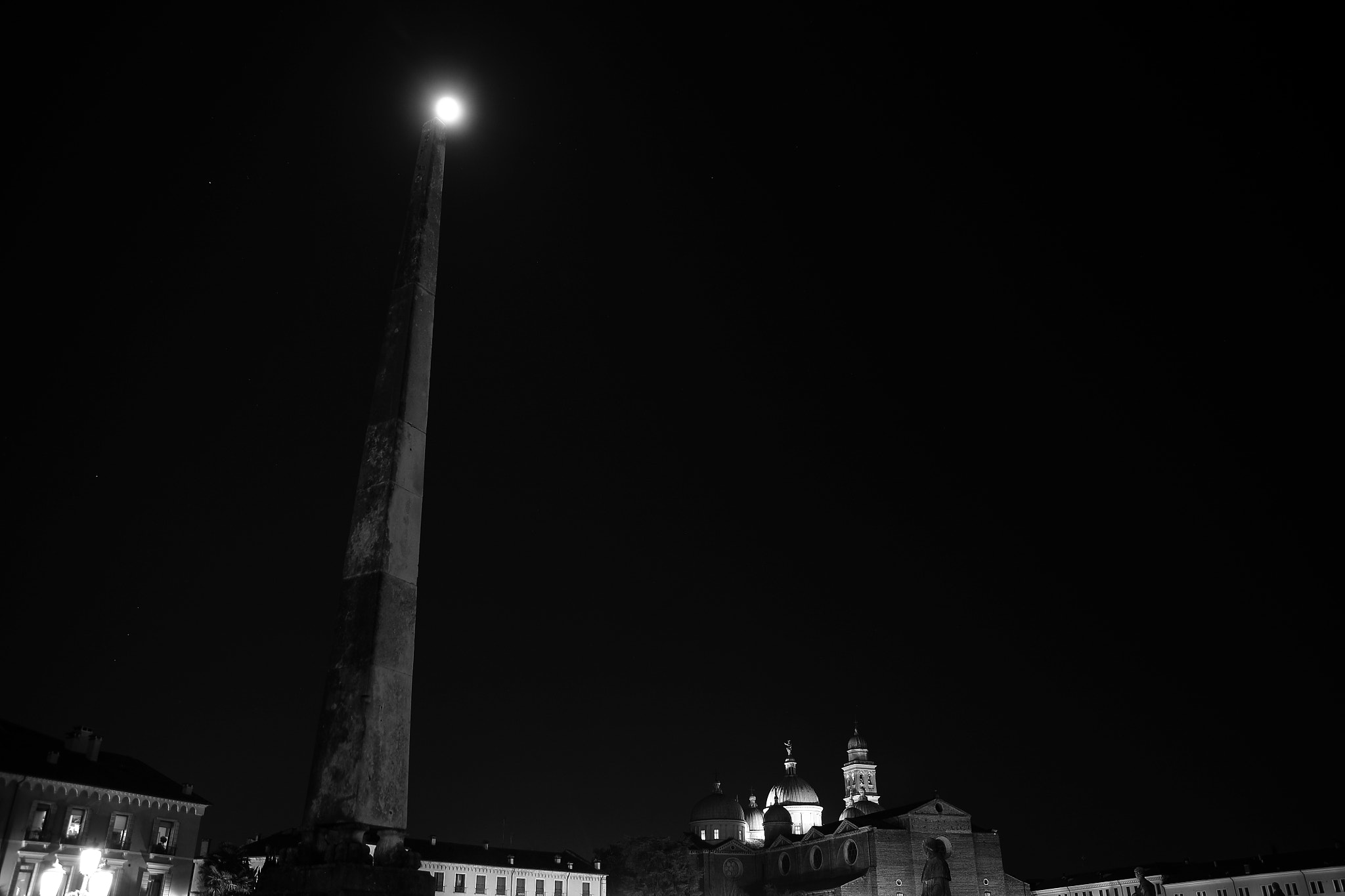 Tamron SP AF 17-50mm F2.8 XR Di II LD Aspherical (IF) sample photo. Supermoon in padua photography