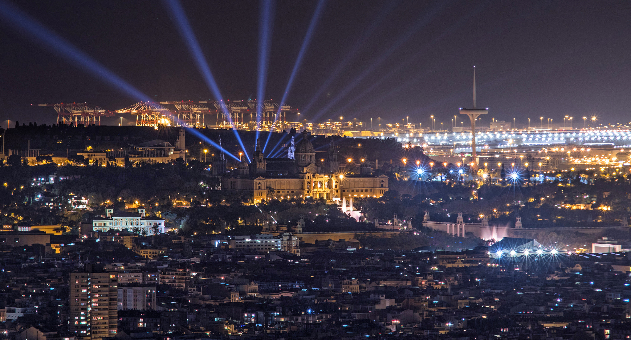 Sigma 70-200mm F2.8 EX DG OS HSM sample photo. Barcelona night city photography