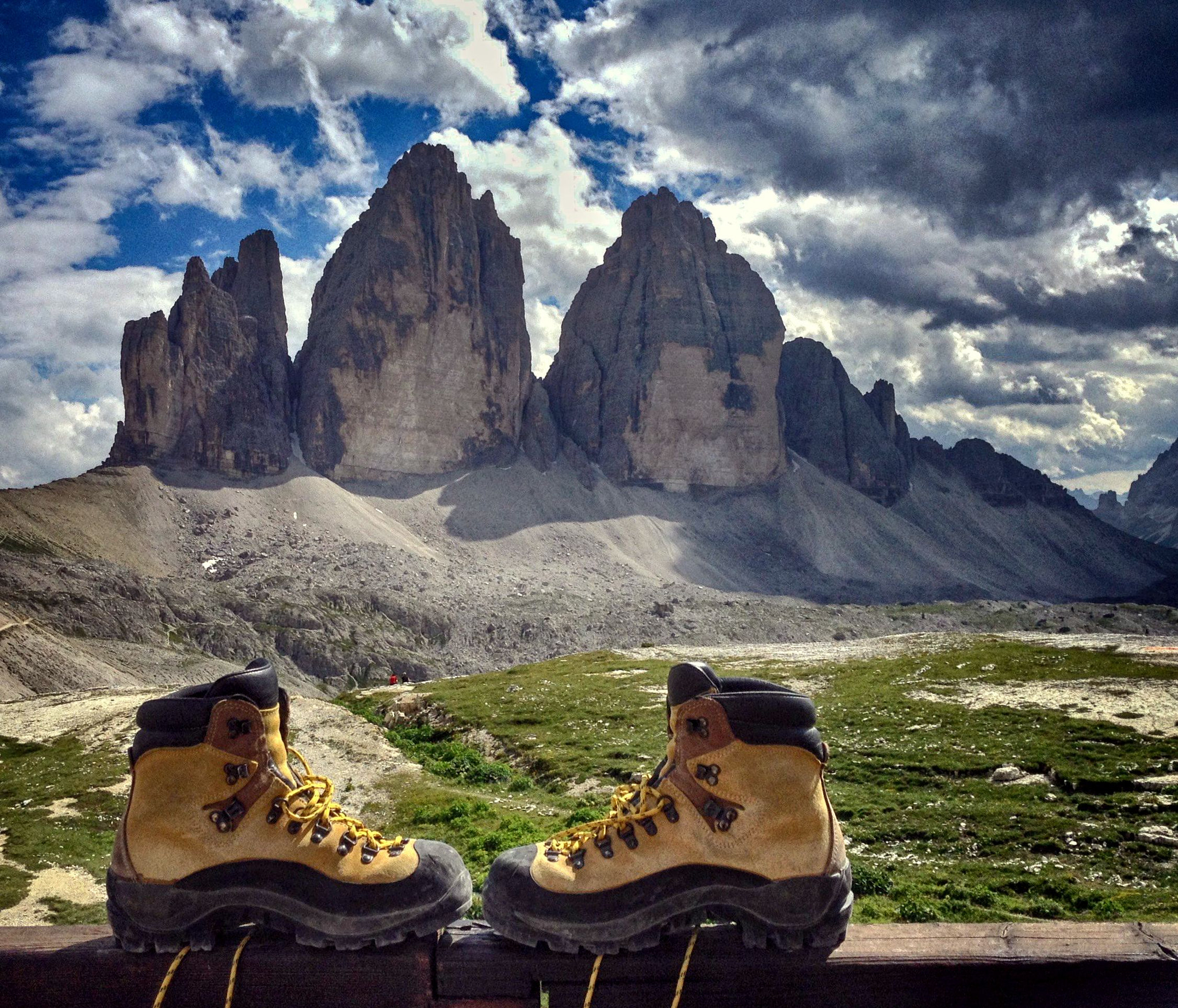 iPad mini back camera 3.3mm f/2.4 sample photo. Tre cime e due scarponi....... photography