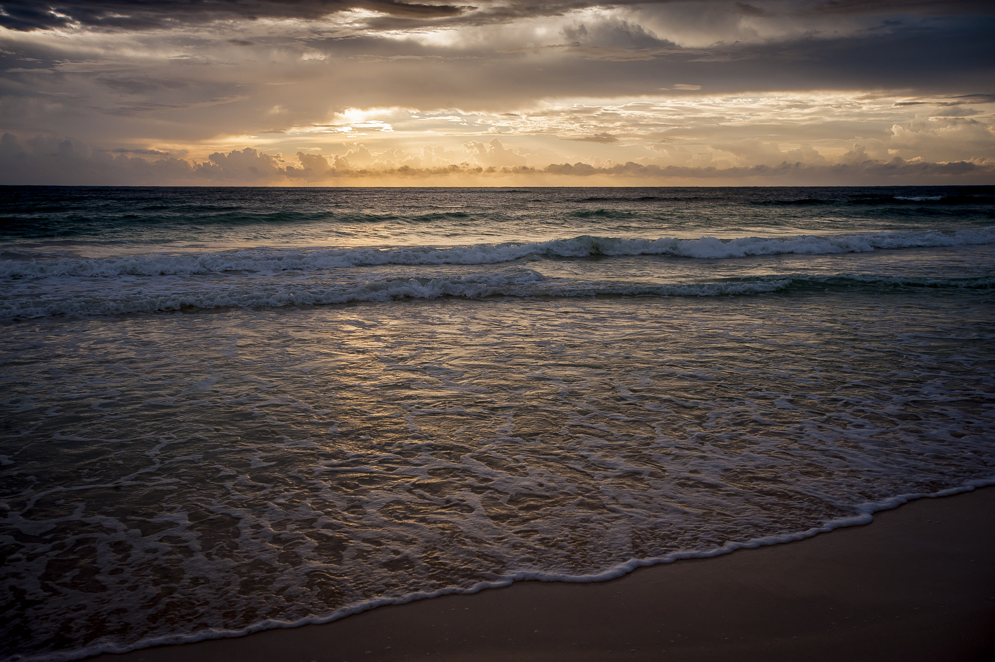Nikon AF-S Nikkor 17-35mm F2.8D ED-IF sample photo. Tulum sunset photography
