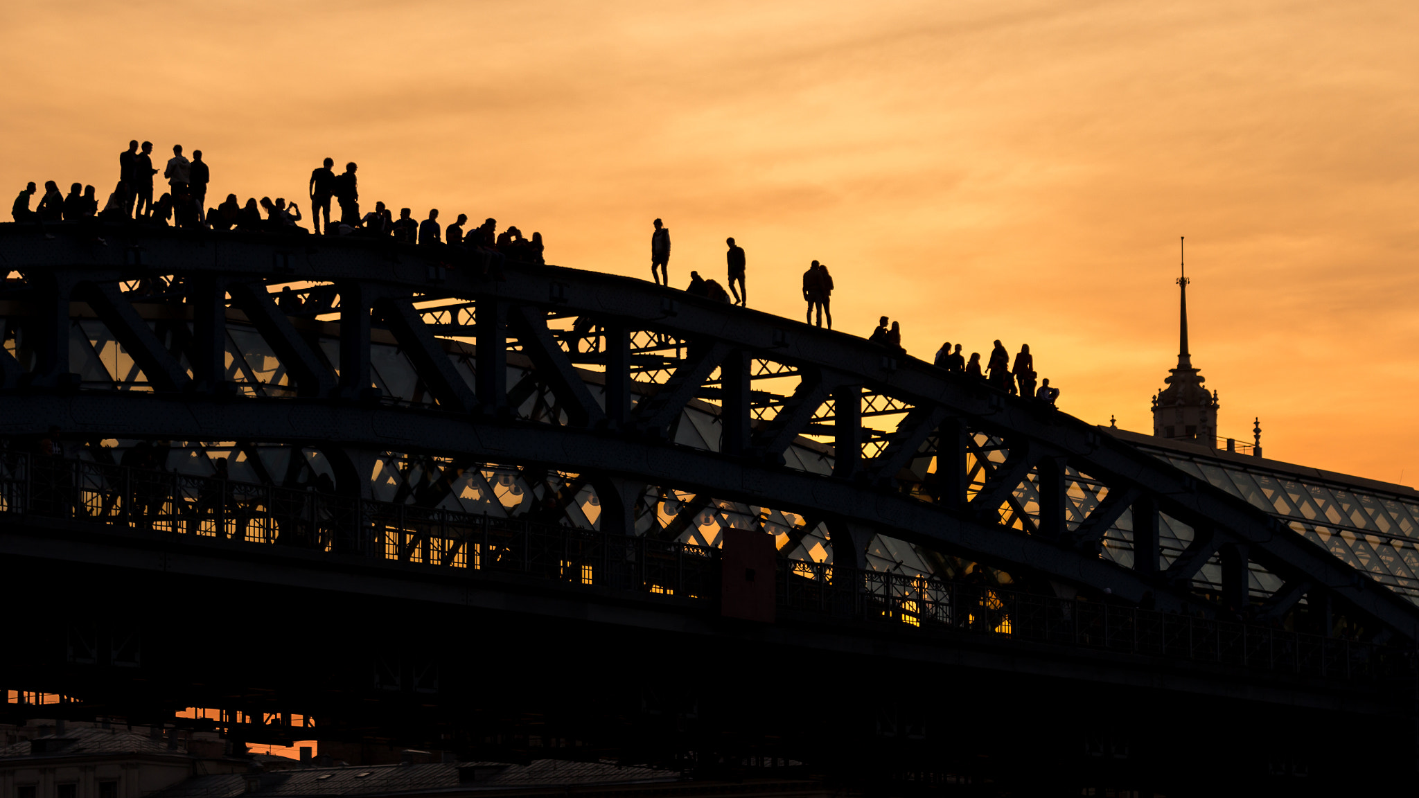 Canon EOS 600D (Rebel EOS T3i / EOS Kiss X5) + Canon EF 70-200mm F4L IS USM sample photo. On the bridge photography