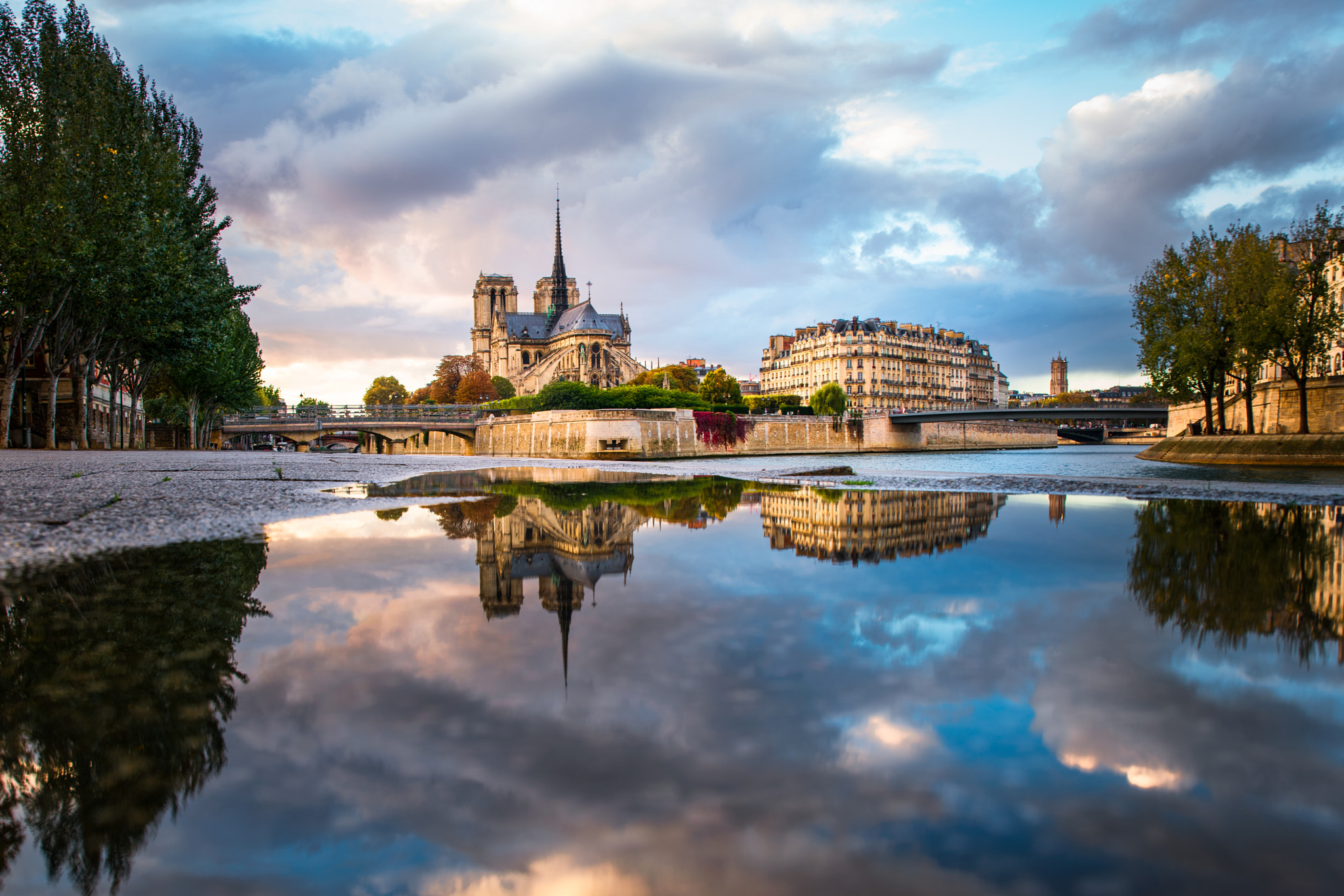 Sony a7R II sample photo. Reflections of the notre dame de paris 2 photography