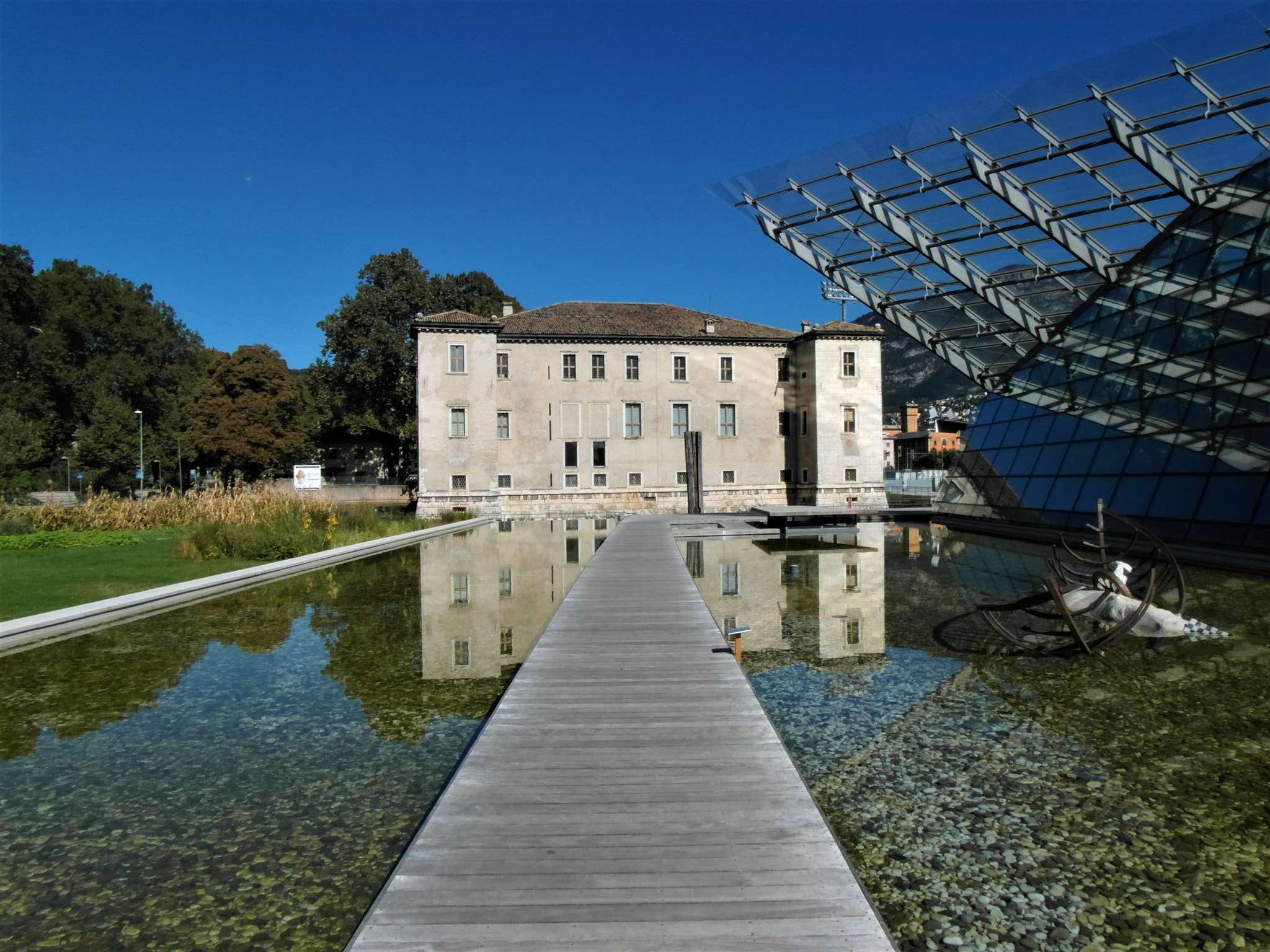 Samsung WB750 sample photo. Palazzo delle albere photography