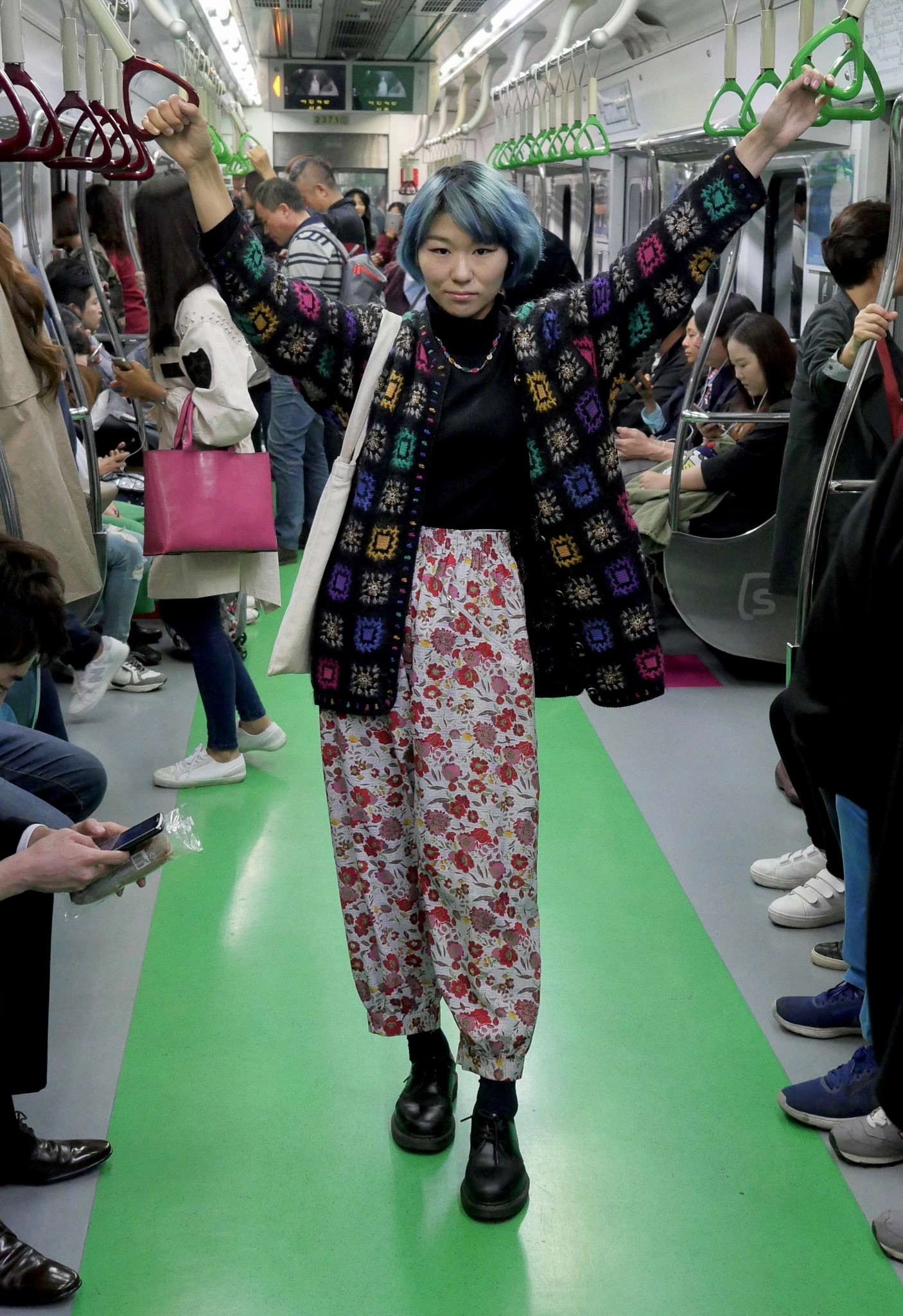 Panasonic Lumix DMC-GH4 + Olympus M.Zuiko Digital ED 12-40mm F2.8 Pro sample photo. Kim chi-k photography