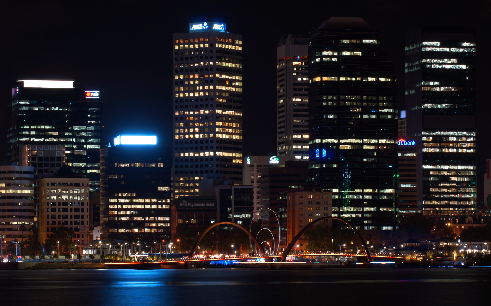 Sony 75-300mm F4.5-5.6 sample photo. Elizabeth quay redevelopment photography
