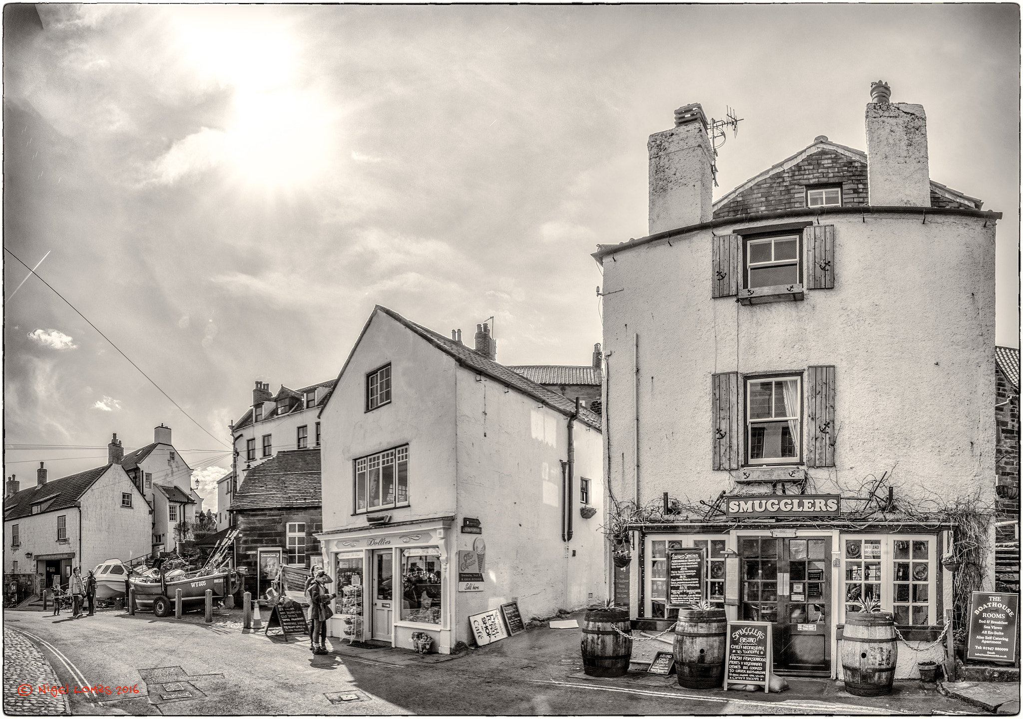 Olympus OM-D E-M5 sample photo. Robin hoods bay photography