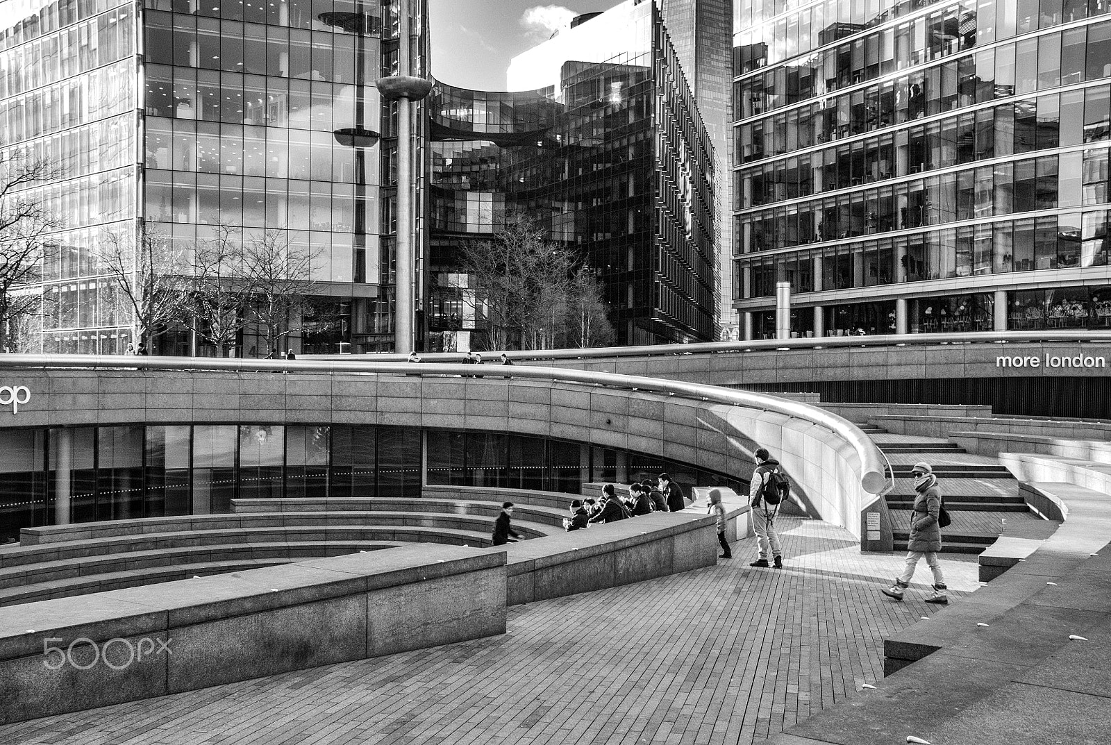 Nikon D300 sample photo. More londonbw photography