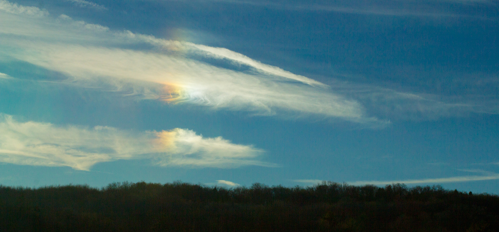 Canon EOS 550D (EOS Rebel T2i / EOS Kiss X4) sample photo. Double sundog photography