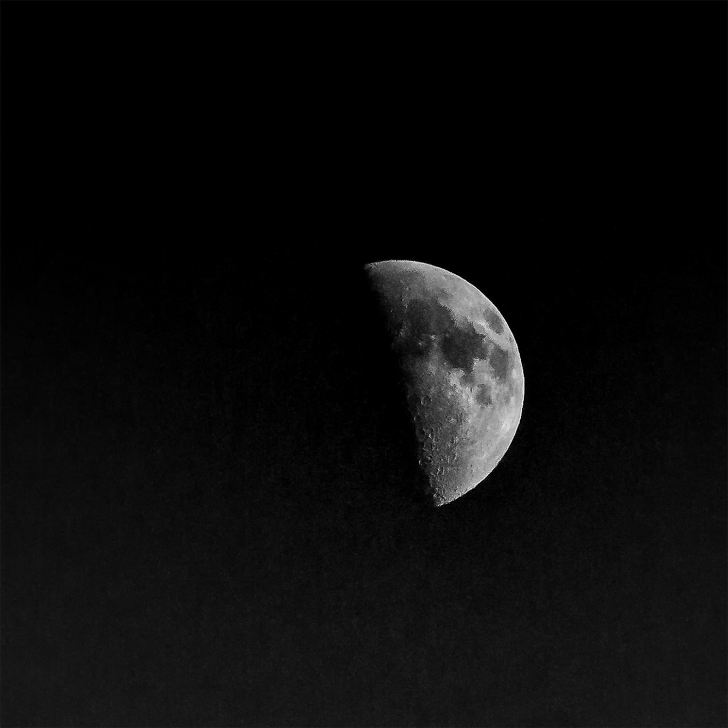 Canon EOS 70D sample photo. Half moon photography