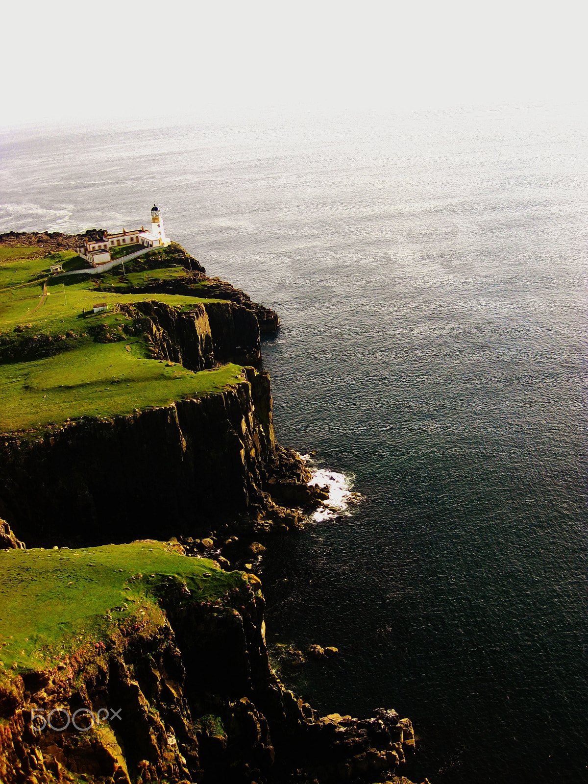 Canon PowerShot SD1100 IS (Digital IXUS 80 IS / IXY Digital 20 IS) sample photo. Neist point lighthouse on the isle of skye in scot photography