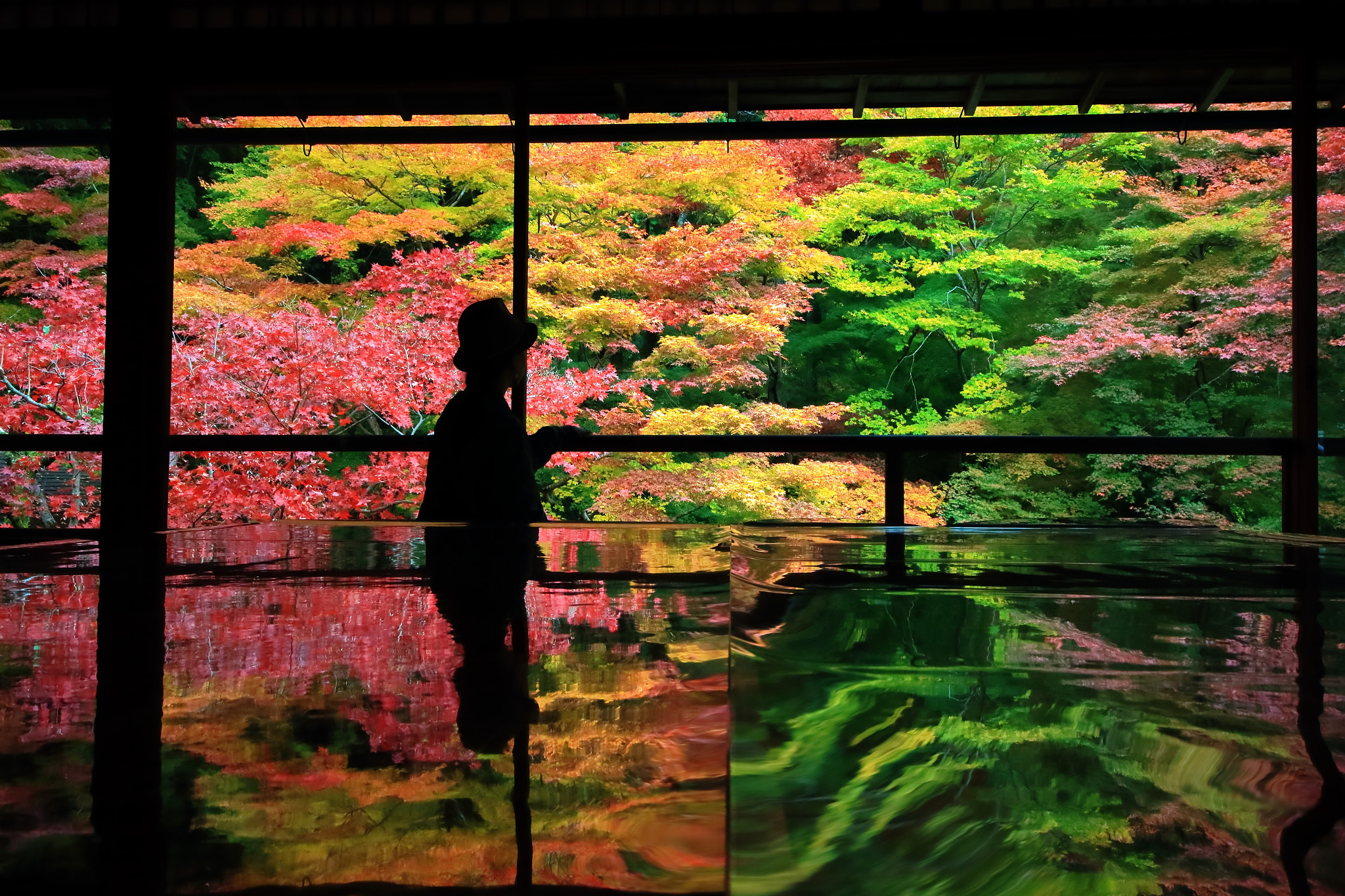 Sigma 8-16mm F4.5-5.6 DC HSM sample photo. Autumn colors with reflection ~kyoto ruri koin~ photography