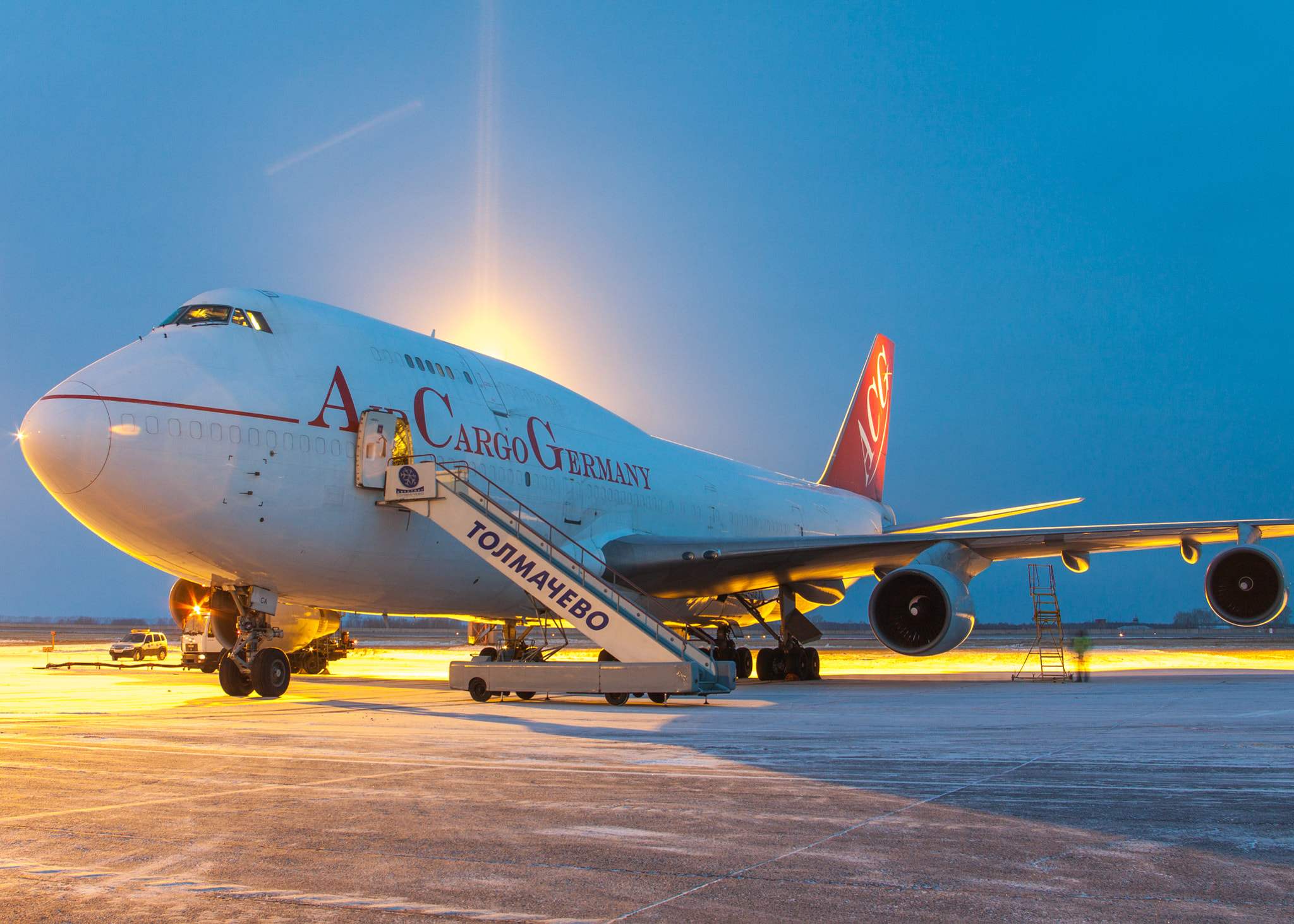 Canon EF 24-85mm F3.5-4.5 USM sample photo. Boeing 747-400sf air cargo germany photography