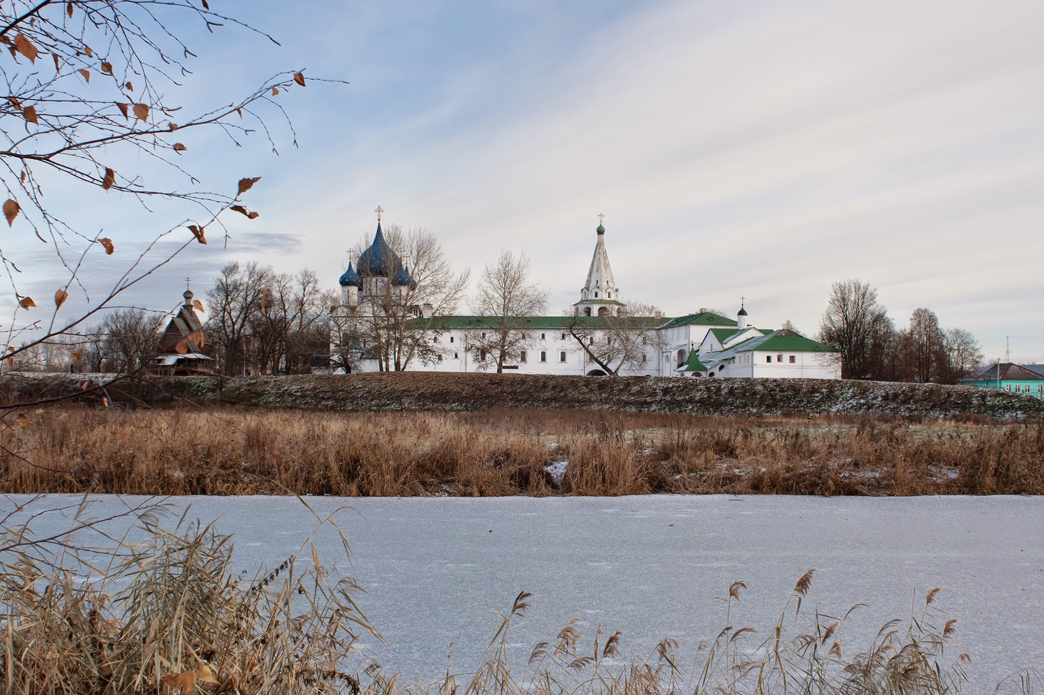 Canon EF 28mm F1.8 USM sample photo. Suzdal, russia photography