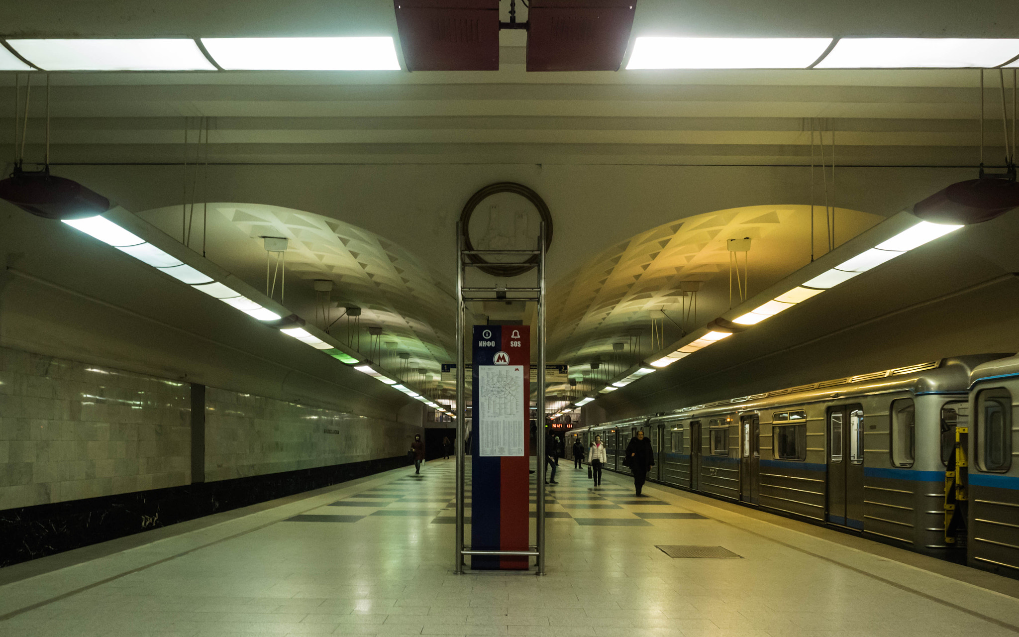 Panasonic Lumix DMC-GH4 sample photo. Bratislavskaya (moscow metro) photography