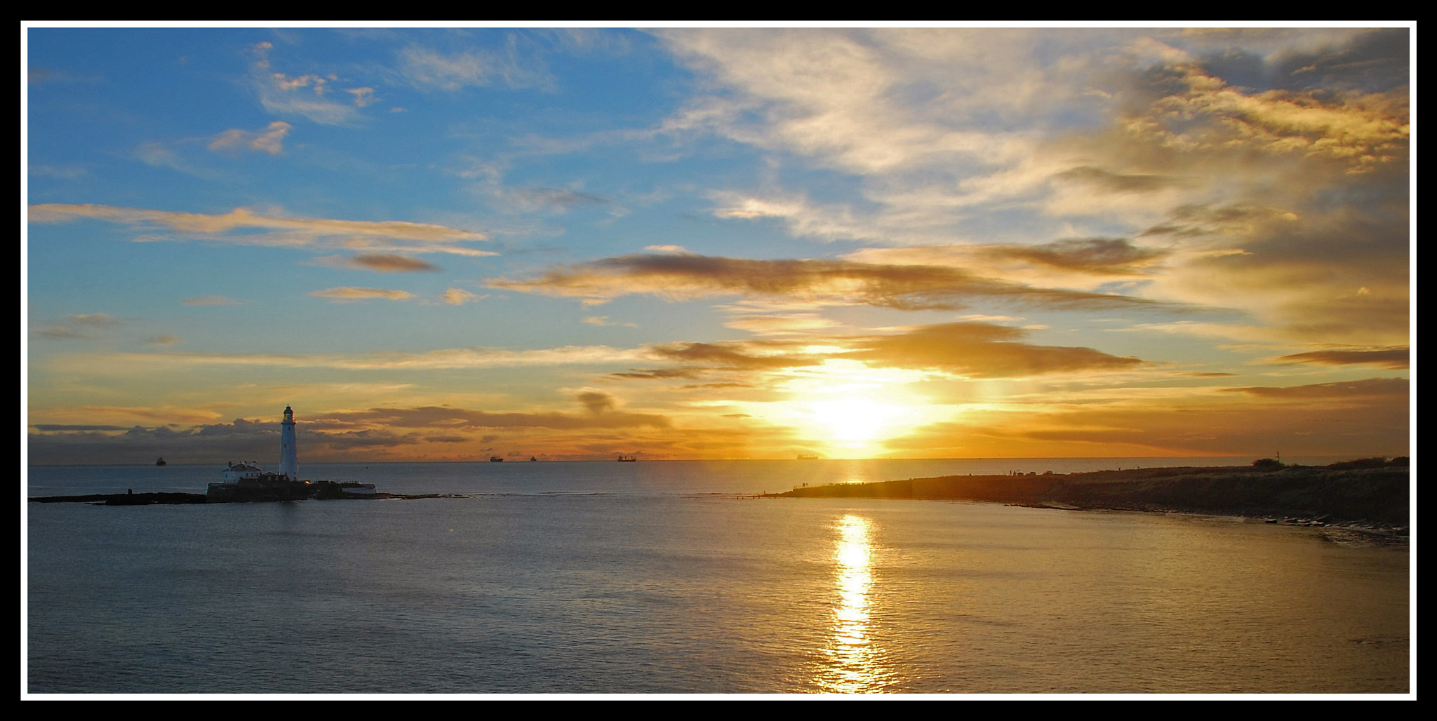 Nikon D40X sample photo. Sunrise at sea photography
