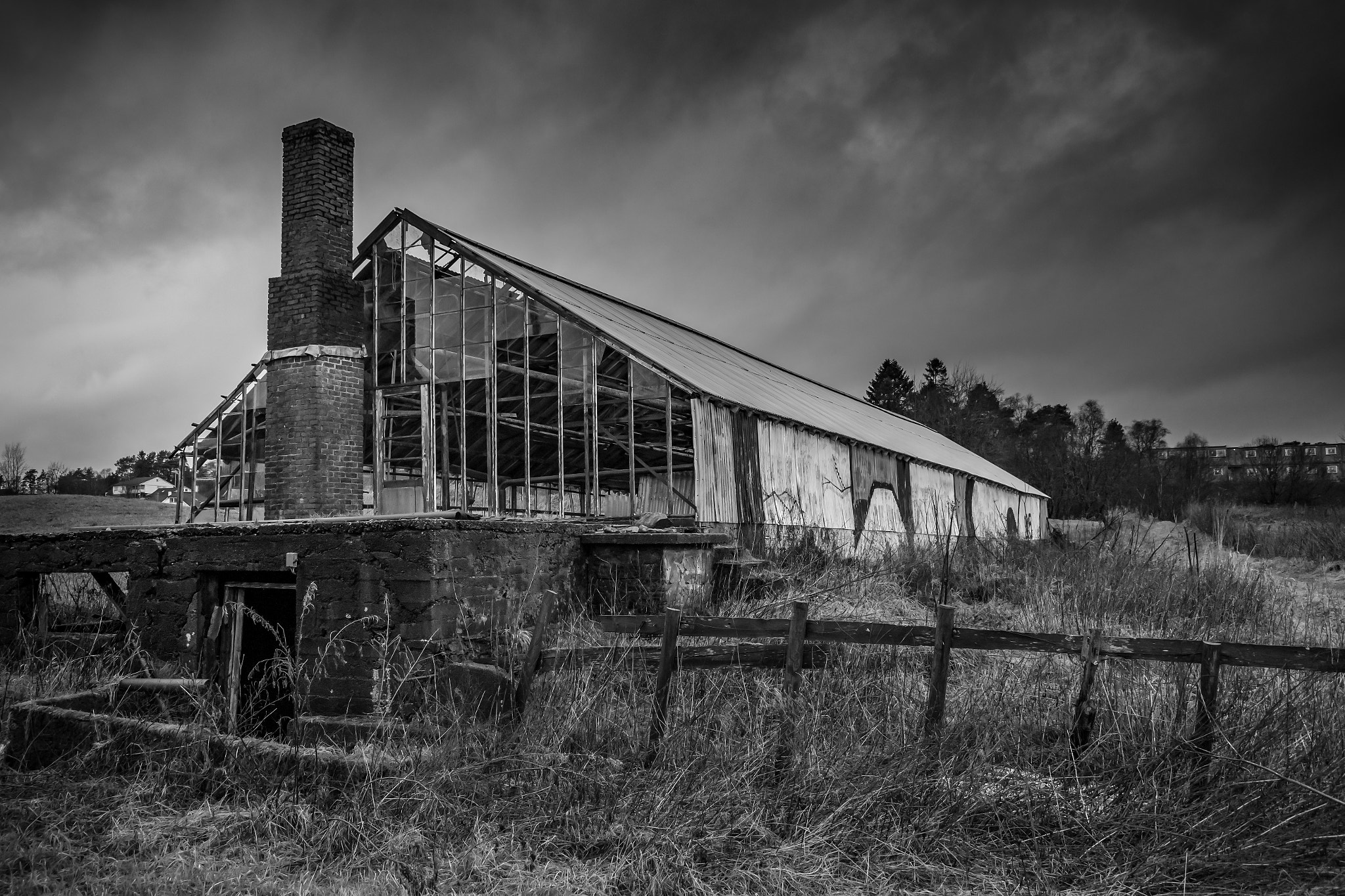 Samsung NX30 sample photo. Abandoned greenhouse photography