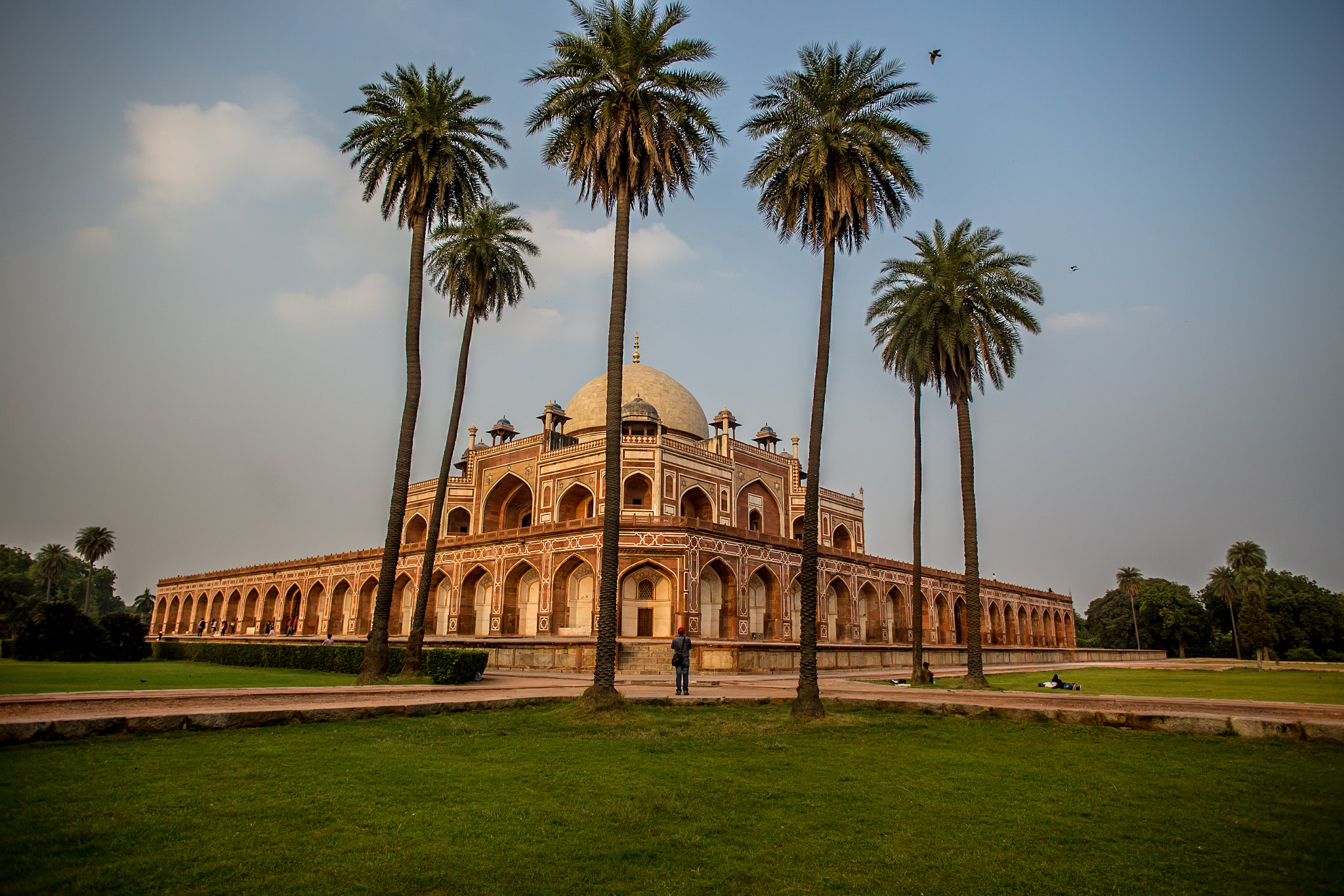 Canon EF 20mm F2.8 USM sample photo. Humayun tomb photography