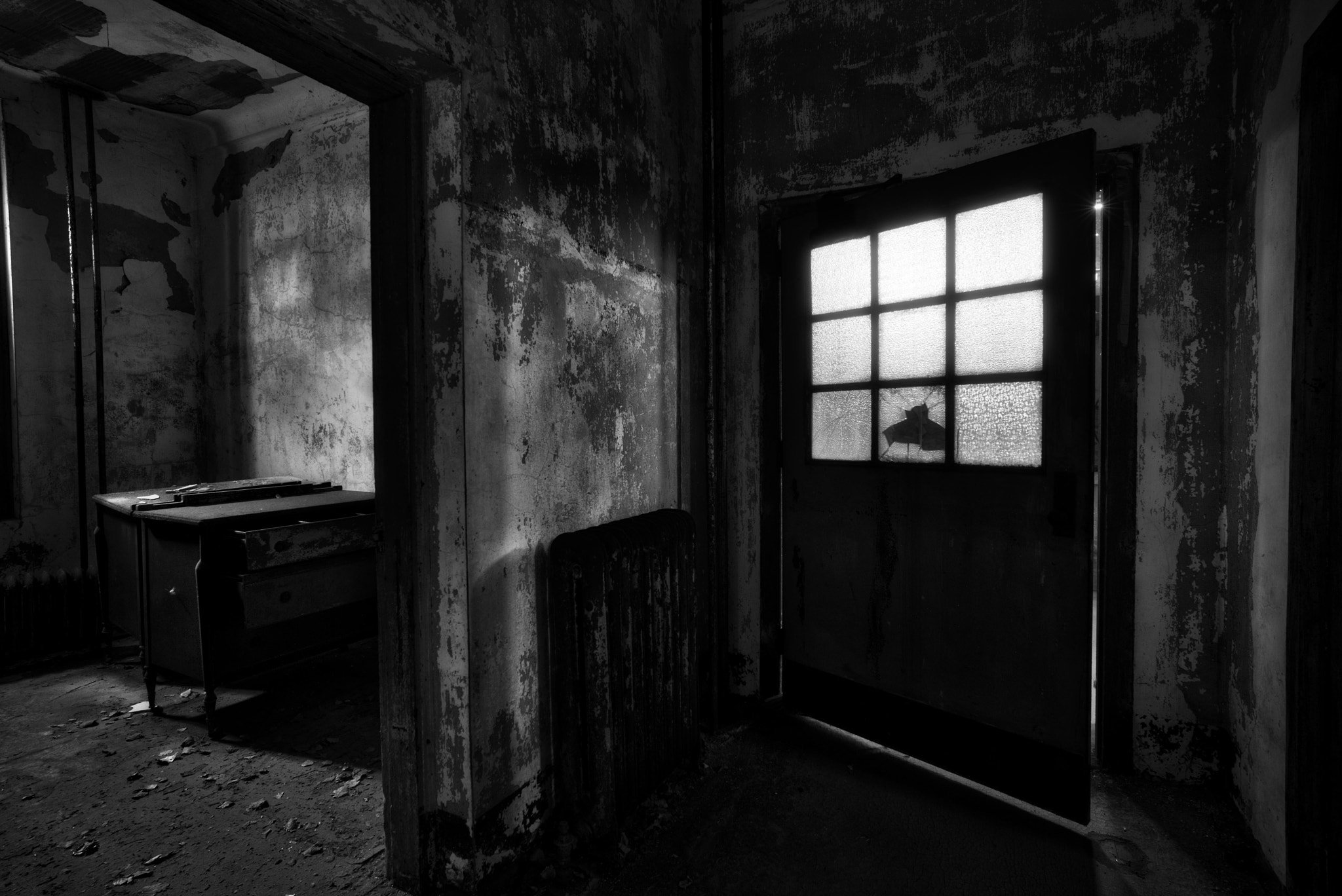 Leica Super-Elmar-M 18mm F3.8 ASPH sample photo. Office photography