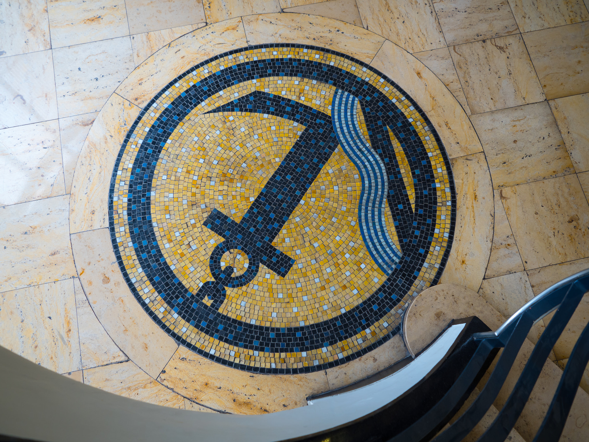 Olympus OM-D E-M5 II + Olympus M.Zuiko Digital ED 7-14mm F2.8 PRO sample photo. Staircase with an anchor on ground part 3 photography