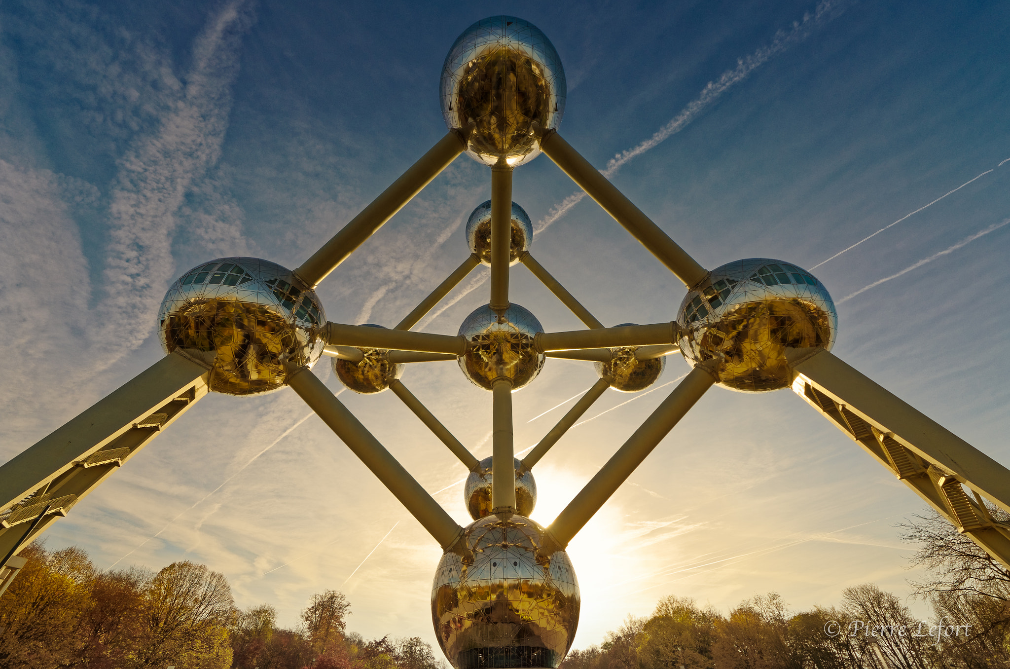 Sigma 8-16mm F4.5-5.6 DC HSM sample photo. Atomium sunset photography