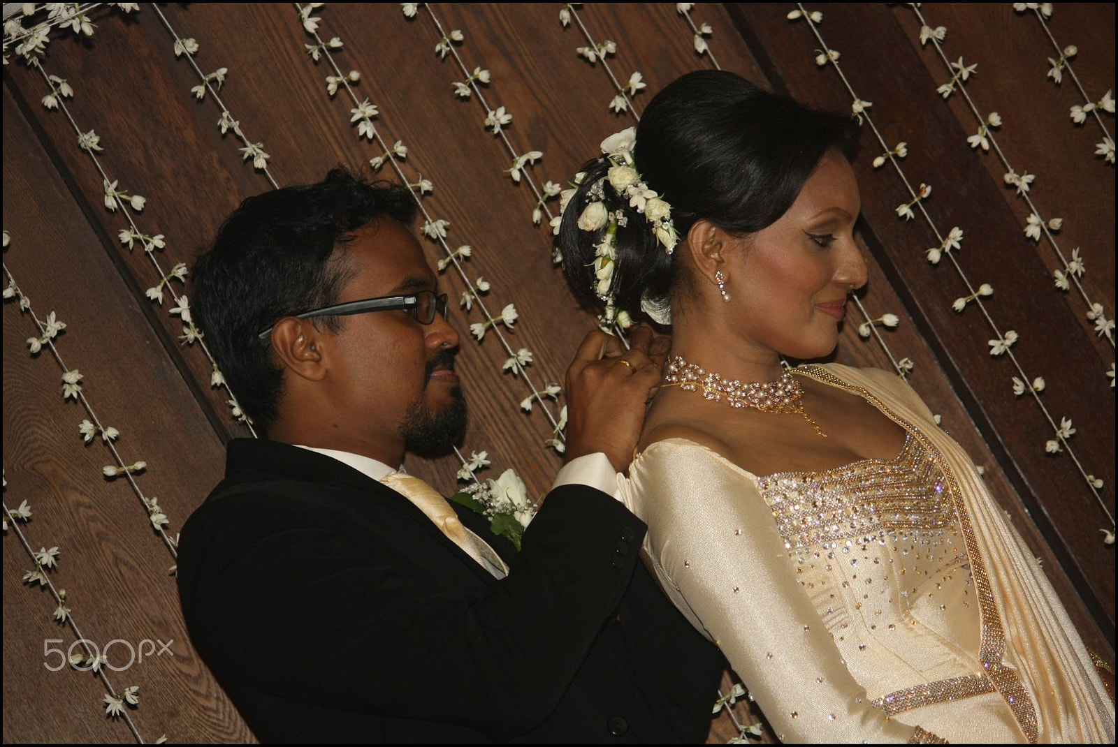 Canon EF-S 55-250mm F4-5.6 IS sample photo. Wedding moments... photography
