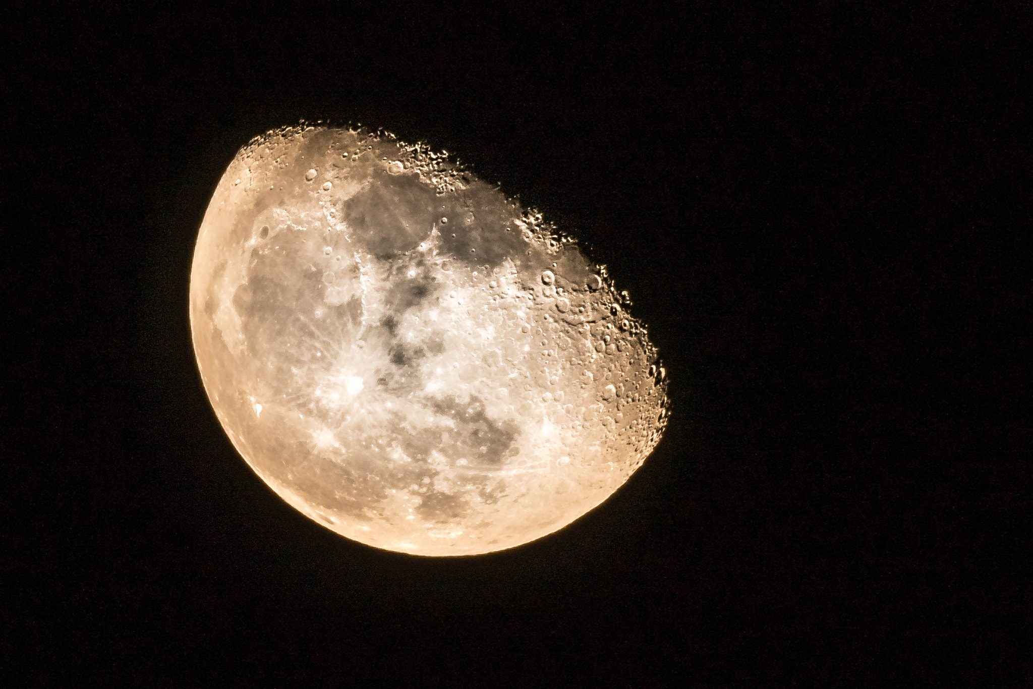 Sony a6300 + 150-600mm F5-6.3 DG OS HSM | Contemporary 015 sample photo. Mond moon photography