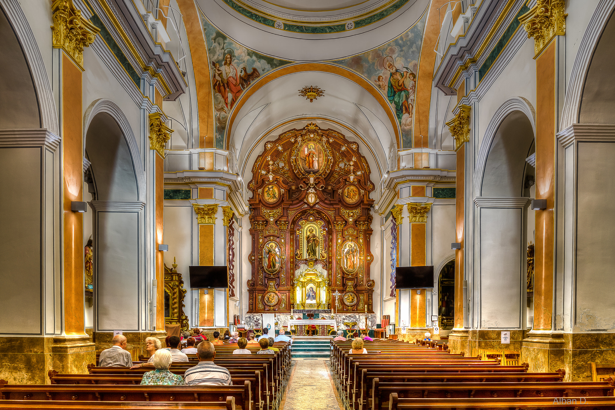 Canon EF-M 11-22mm F4-5.6 IS STM sample photo. Iglesia san jaime benidorm photography