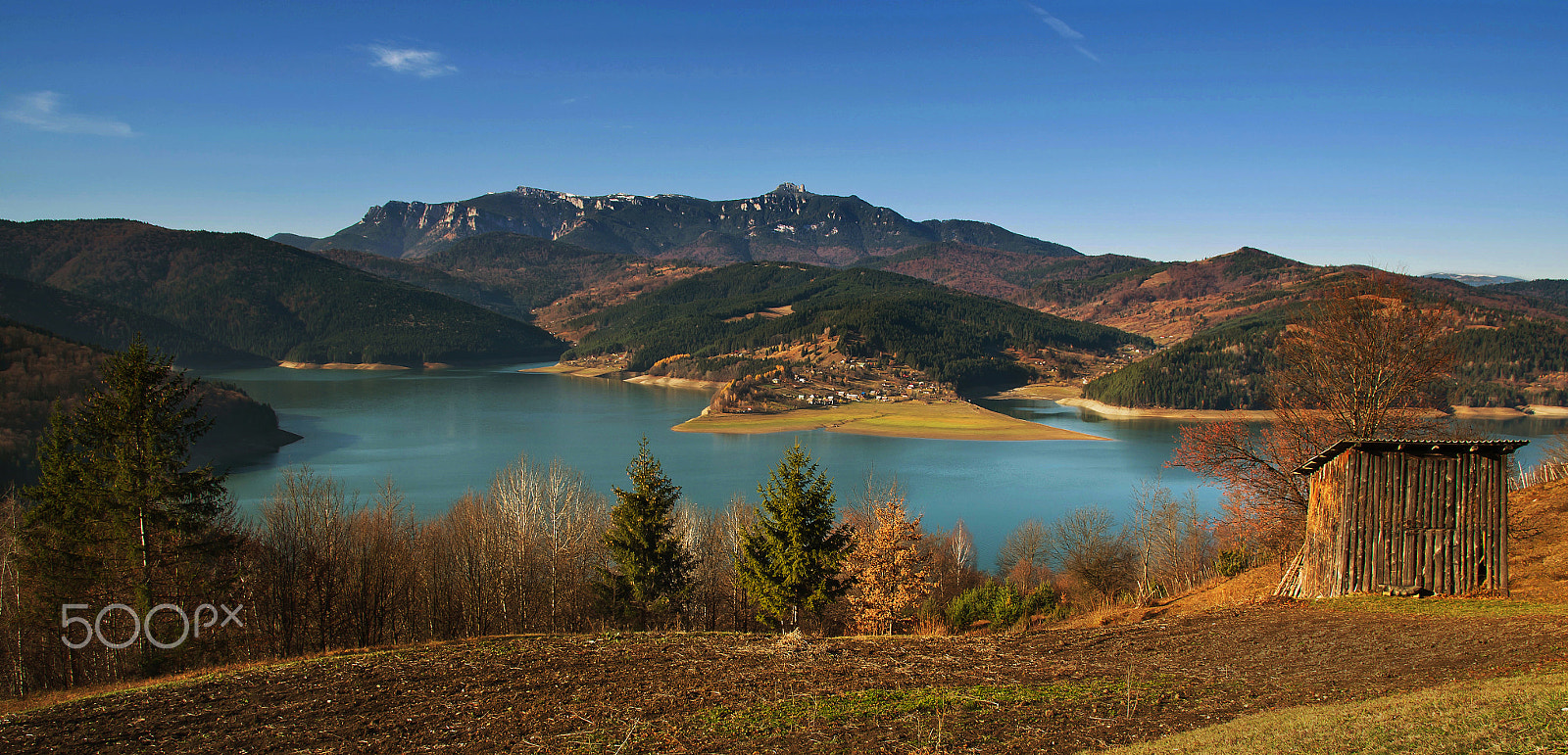 Sigma 17-50mm F2.8 EX DC HSM sample photo. King of moldavia photography