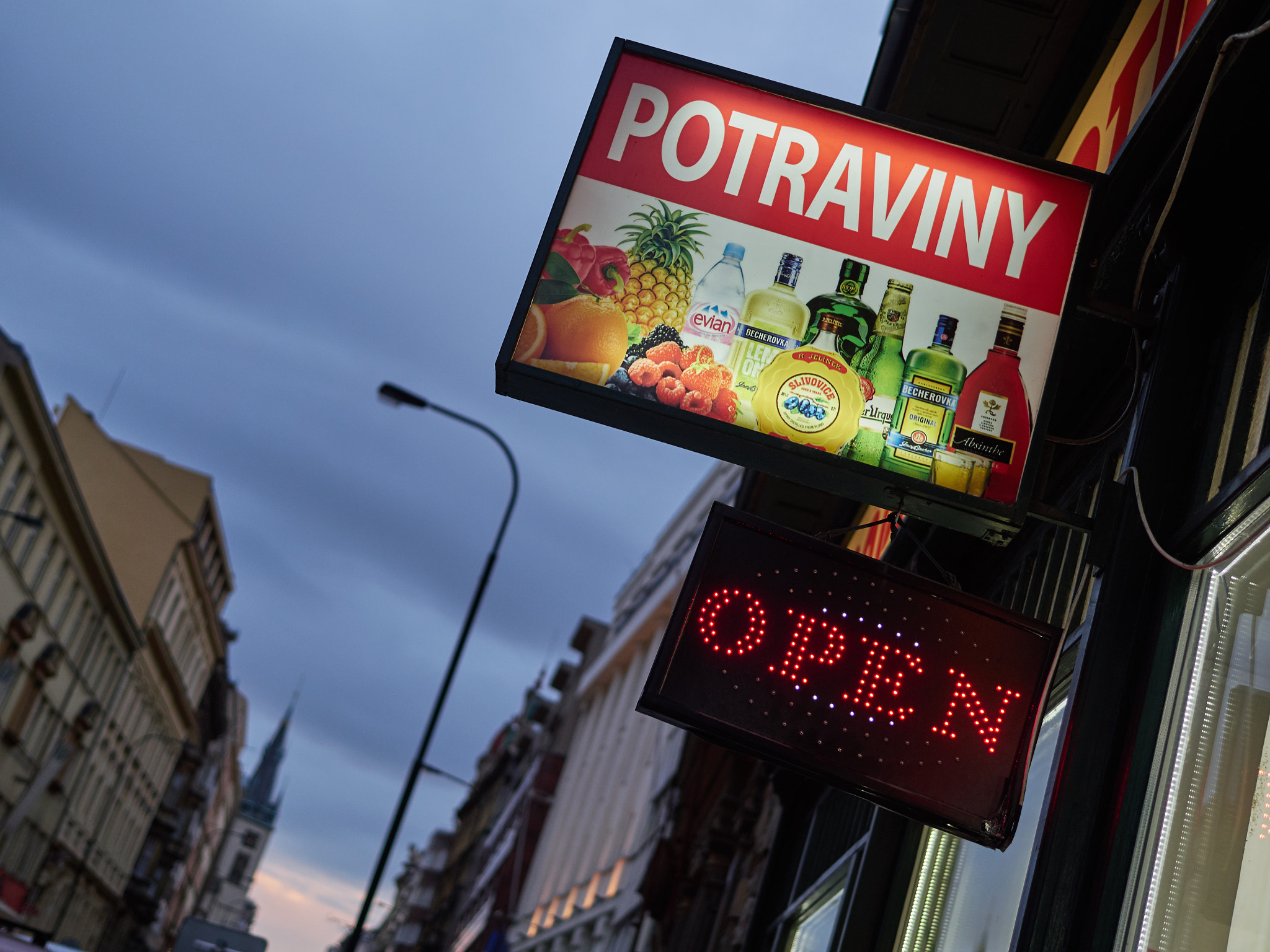 Panasonic Lumix DMC-GX8 + Panasonic Leica DG Summilux 25mm F1.4 II ASPH sample photo. Potraviny @ prague photography