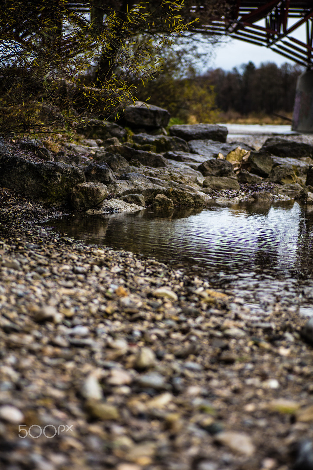 Canon EOS 5DS + Tamron SP AF 90mm F2.8 Di Macro sample photo. River in munich photography