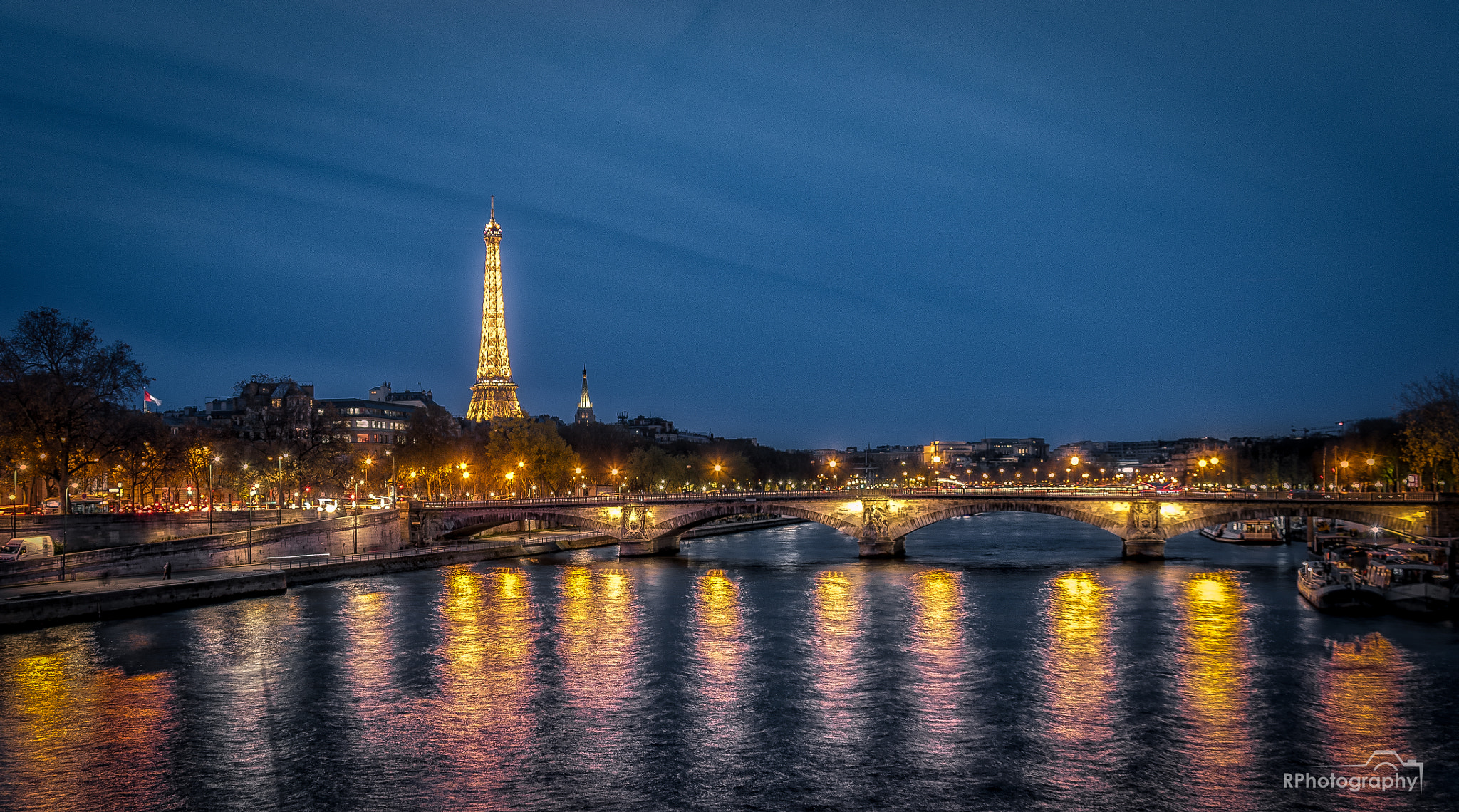 Canon EF 28-300mm F3.5-5.6L IS USM sample photo. Nightscape eiffel tower photography