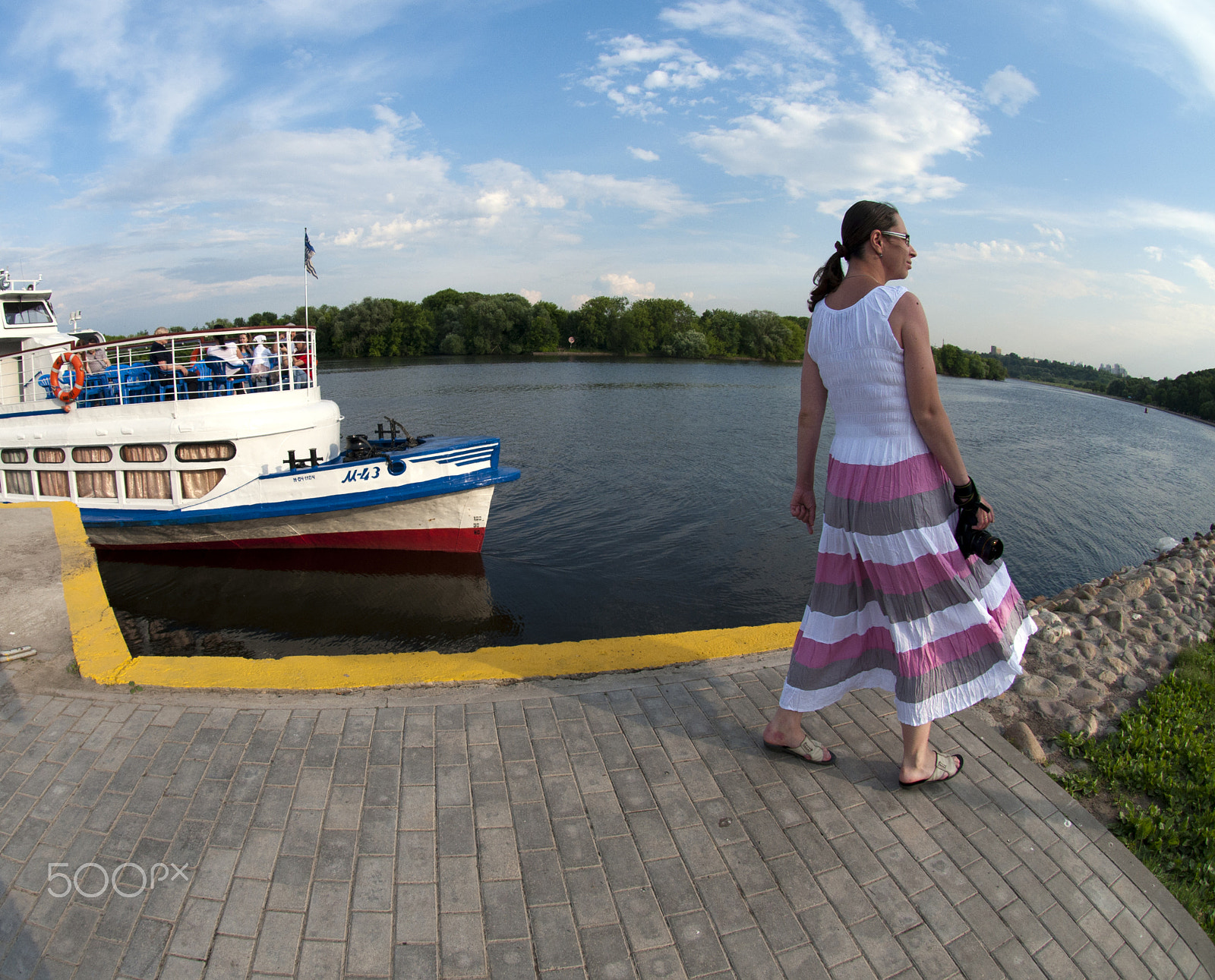 Nikon AF DX Fisheye-Nikkor 10.5mm F2.8G ED sample photo. Маша и корабль; masha and the ship photography