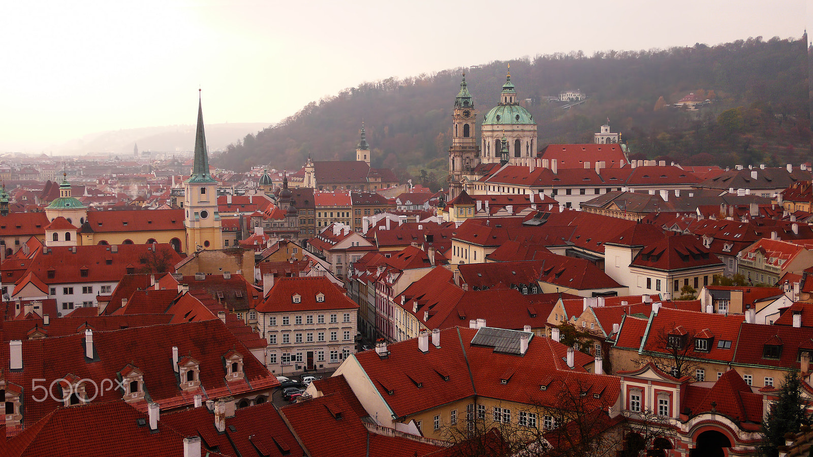 Panasonic DMC-LX2 sample photo. Roofs in prague photography