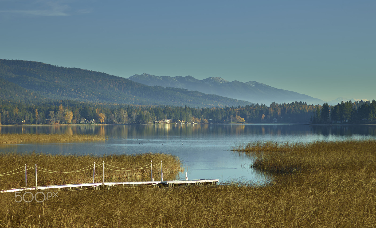 Phase One IQ3 100MP + Schneider Kreuznach LS 150mm f/3.5 sample photo. Autumn lake view photography