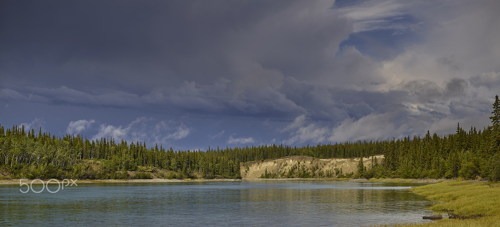 Phase One IQ3 60MP sample photo. Yukon river vista photography