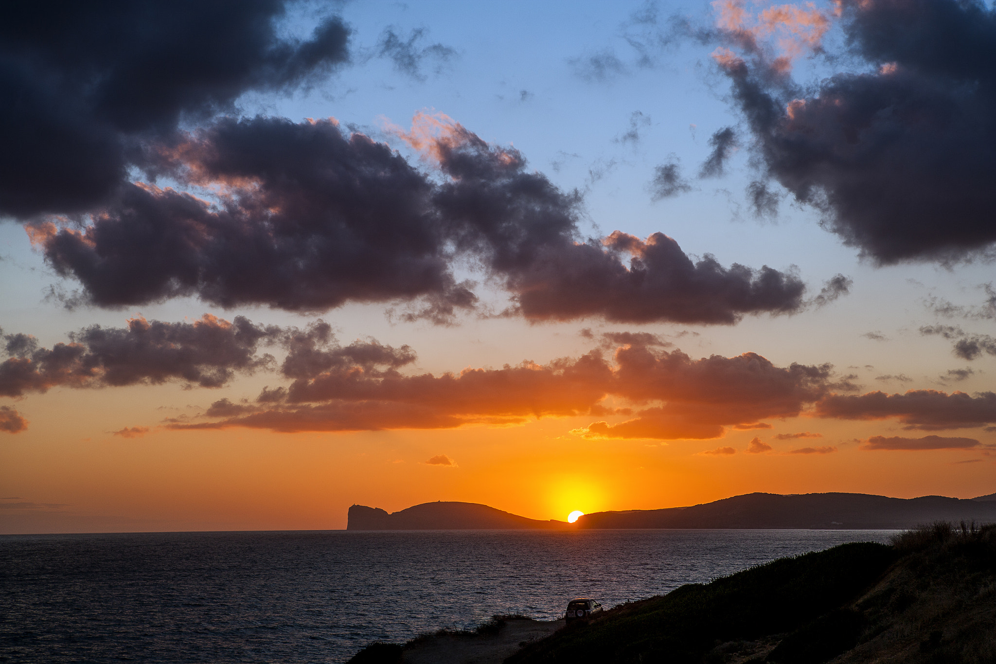 Canon EOS-1Ds Mark II + Canon EF 24-70mm F2.8L USM sample photo. Sardinia sunset photography