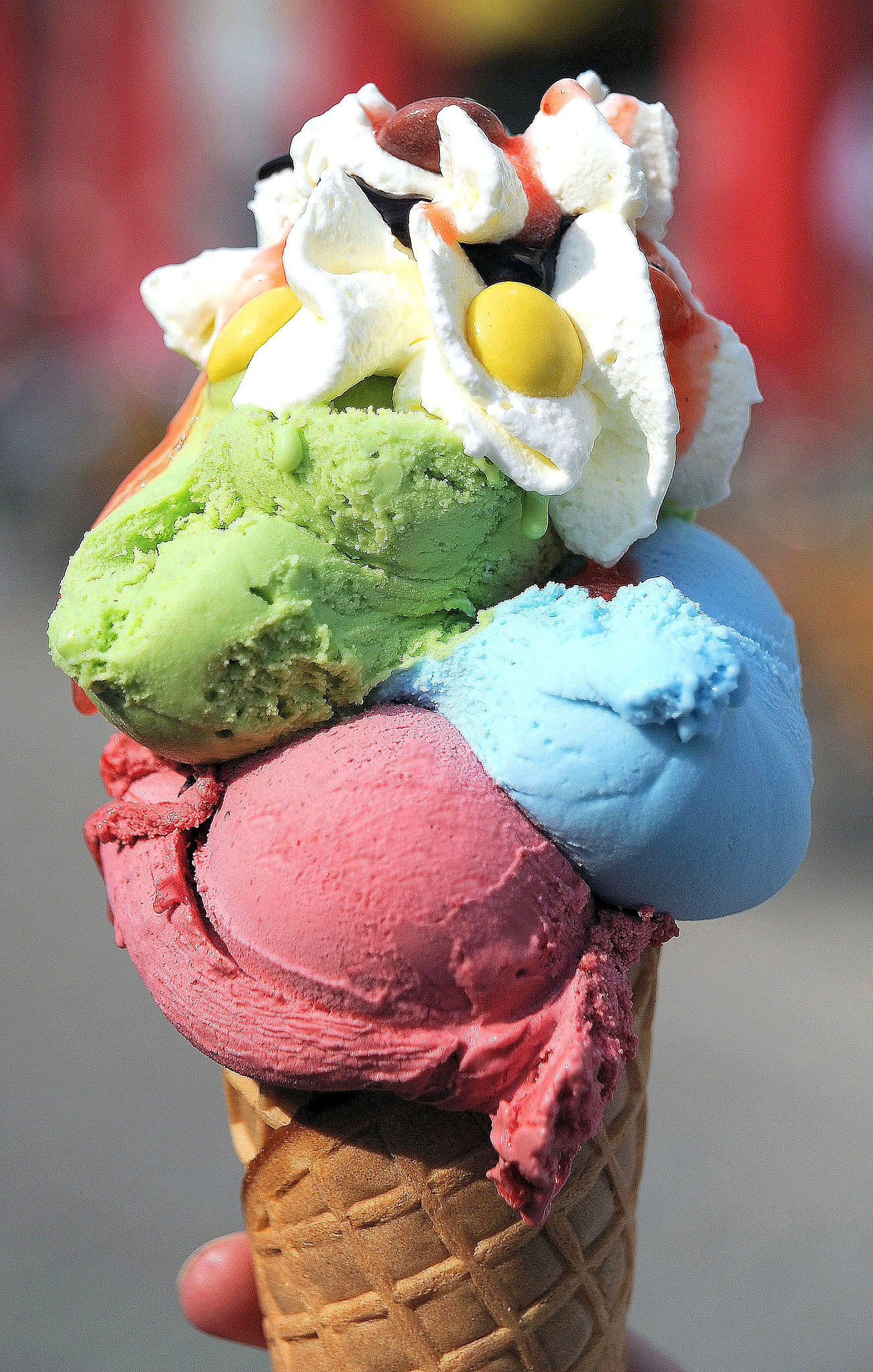 AF Zoom-Nikkor 24-120mm f/3.5-5.6D IF sample photo. Ice cream photography