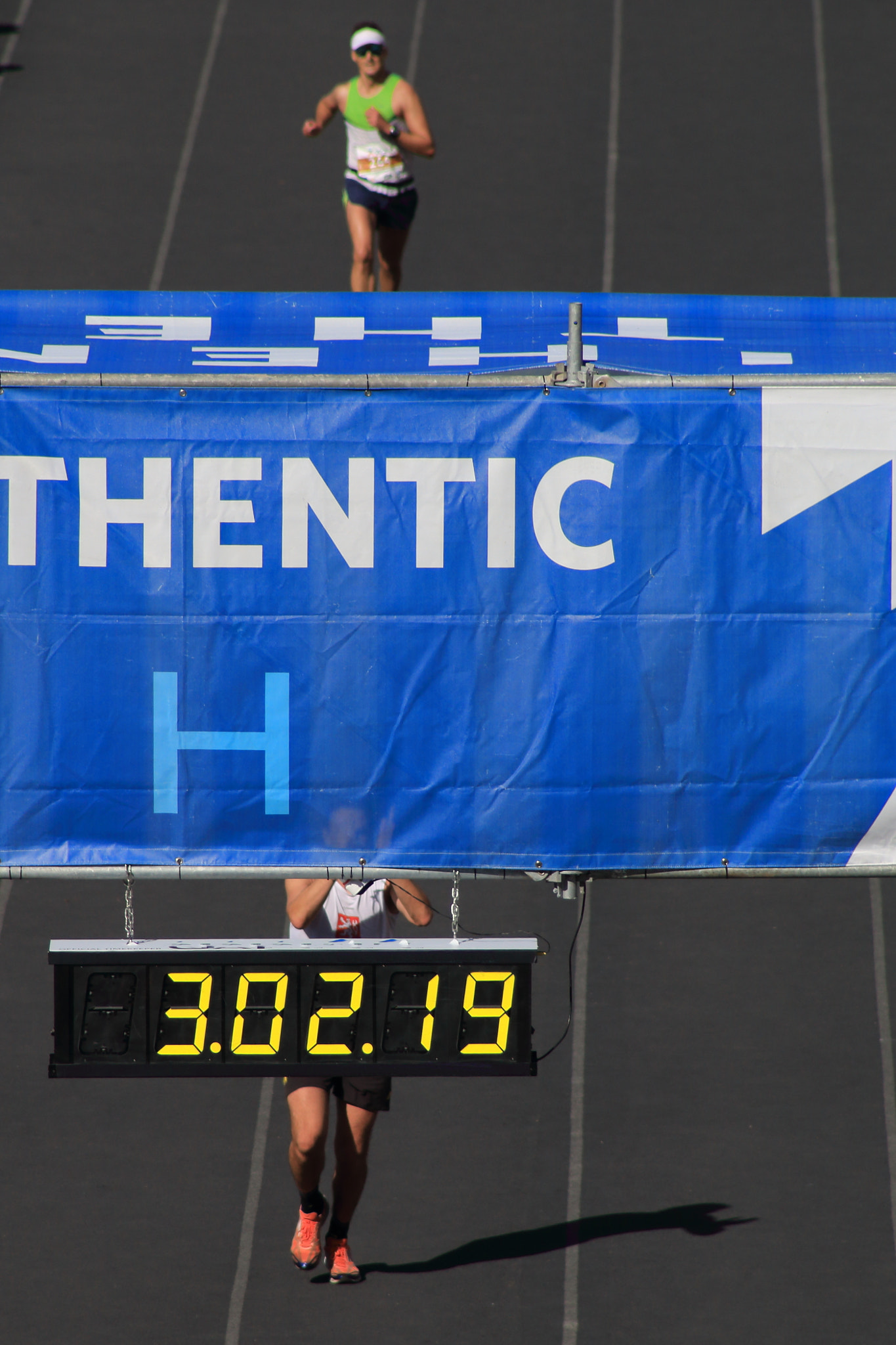 Canon EF 75-300mm f/4-5.6 USM sample photo. Finish line photography