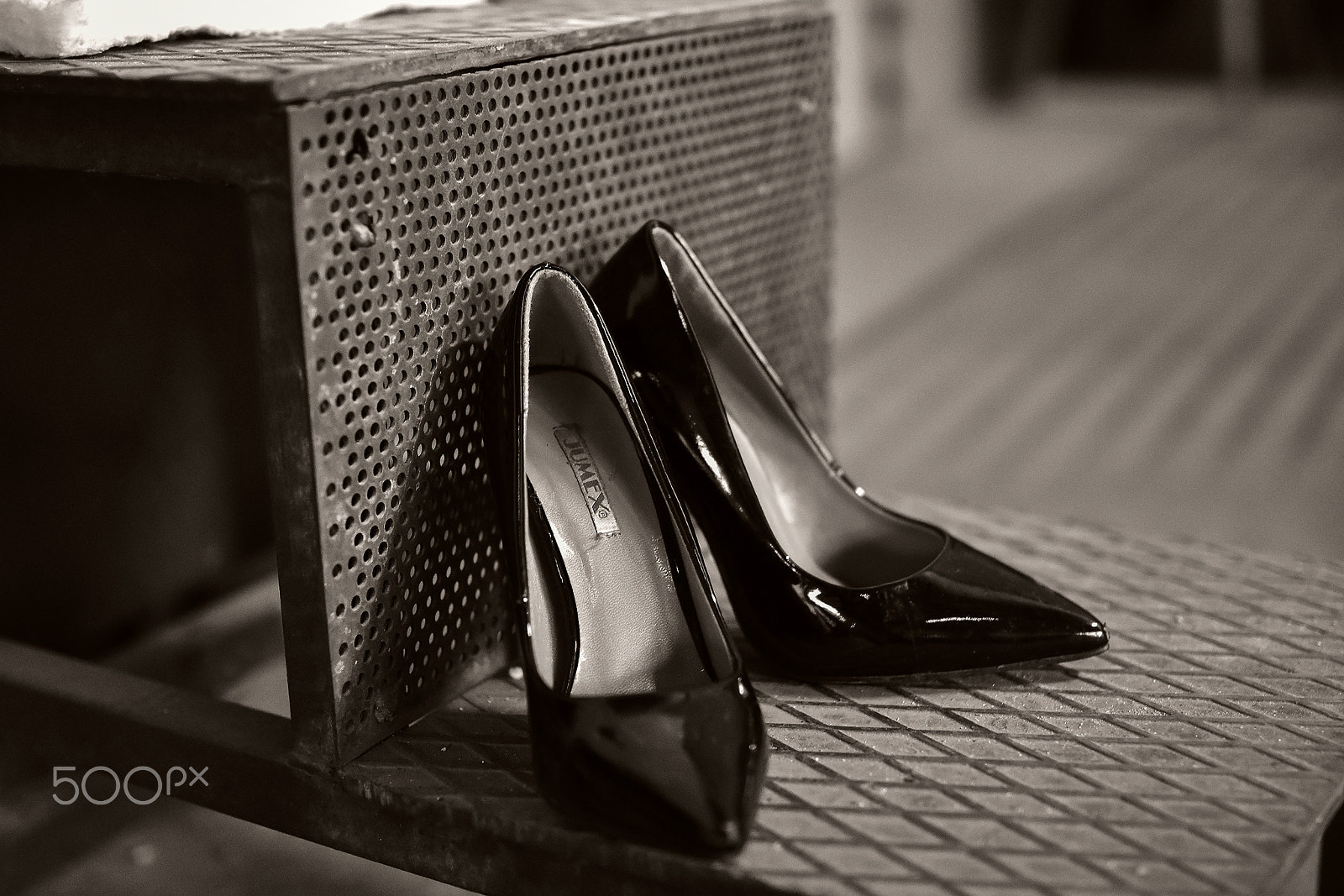 Nikon D7200 + Sigma 35mm F1.4 DG HSM Art sample photo. High heels photography