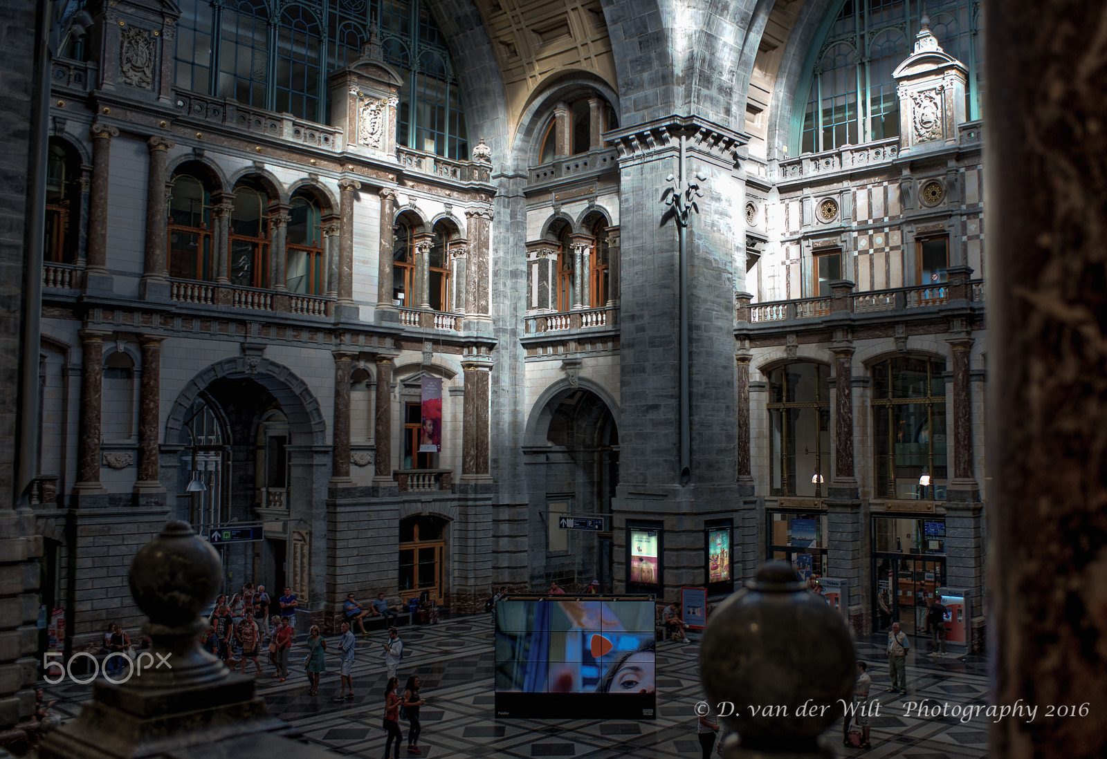 Nikon AF-S Nikkor 28-70mm F2.8 ED-IF sample photo. Antwerpen centraal 2016 photography