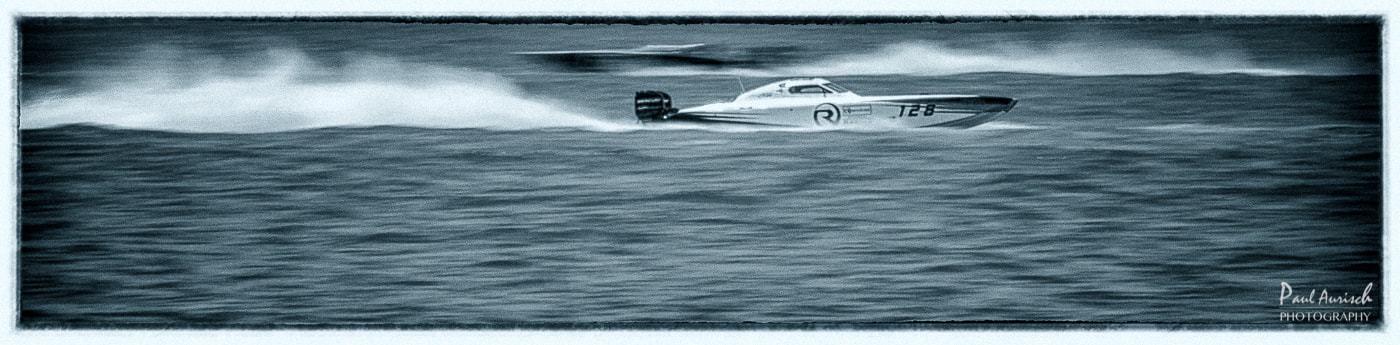 Nikon AF-S Nikkor 70-200mm F4G ED VR sample photo. Hervey bay offshore superboat championships photography