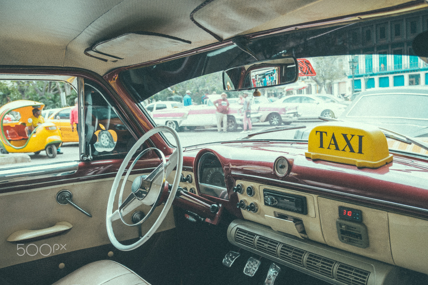 Nikon D4 sample photo. Taxi photography