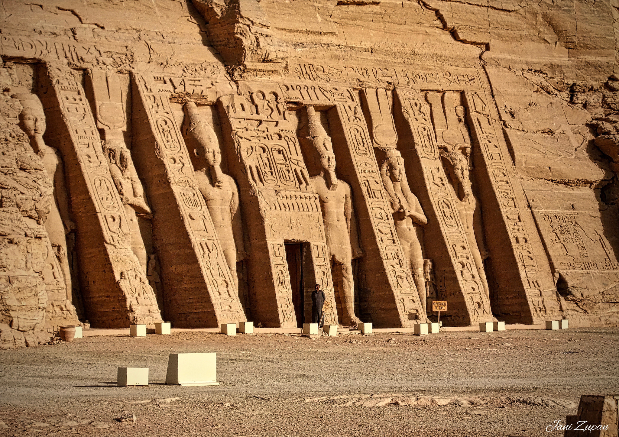 FujiFilm FinePix JZ300 (FinePix JZ305) sample photo. Abu simbel photography