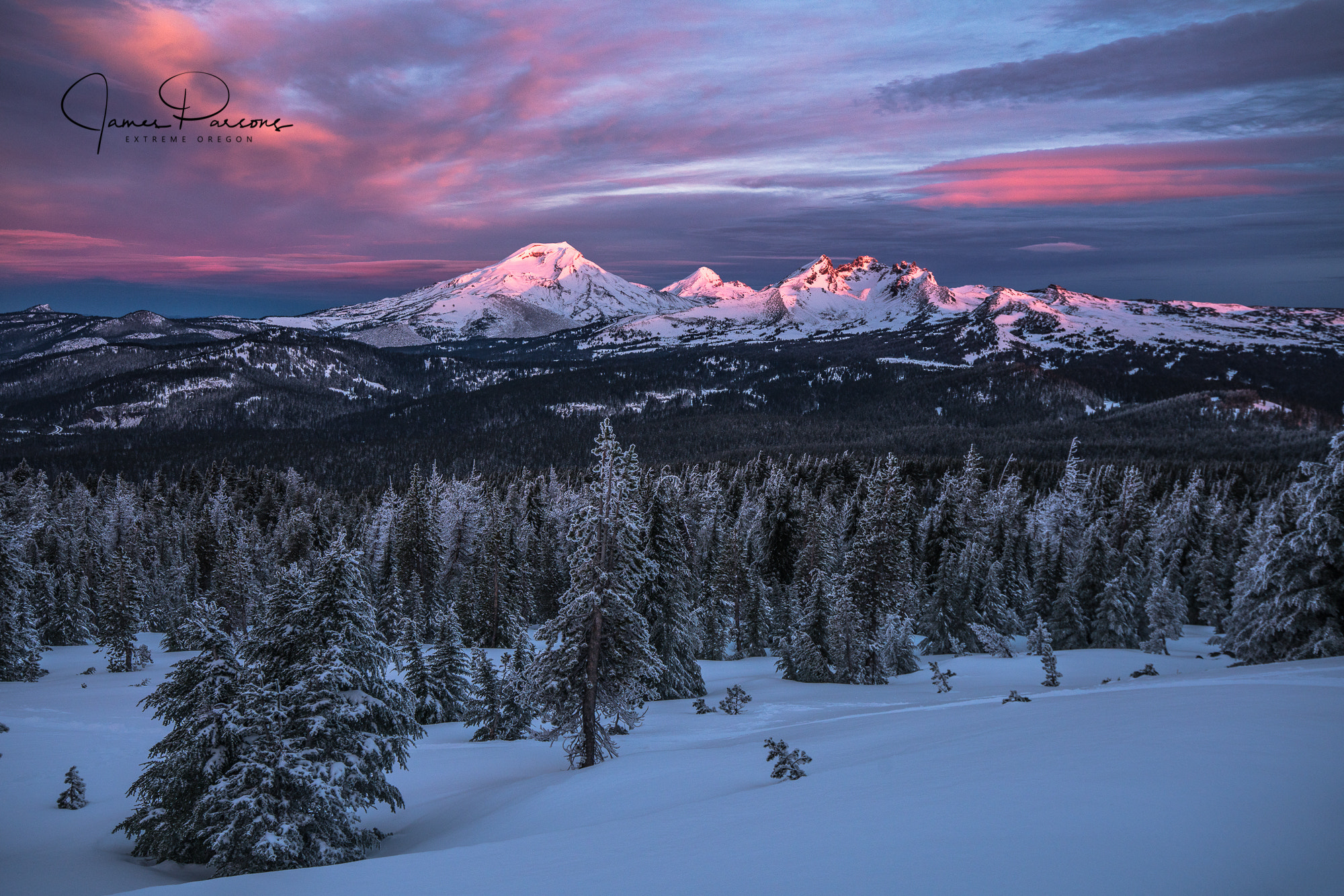 Canon EF 16-35mm F4L IS USM sample photo. Central cascades sunrise photography