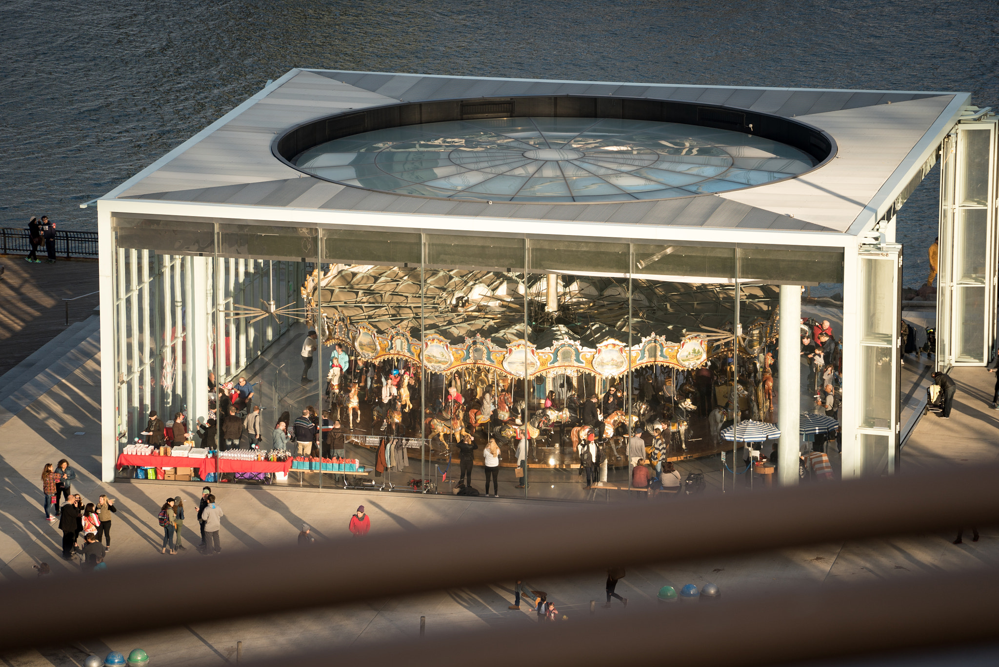 Sony a7S + Sony FE 70-200mm F4 G OSS sample photo. The view from the brooklyn bridge photography