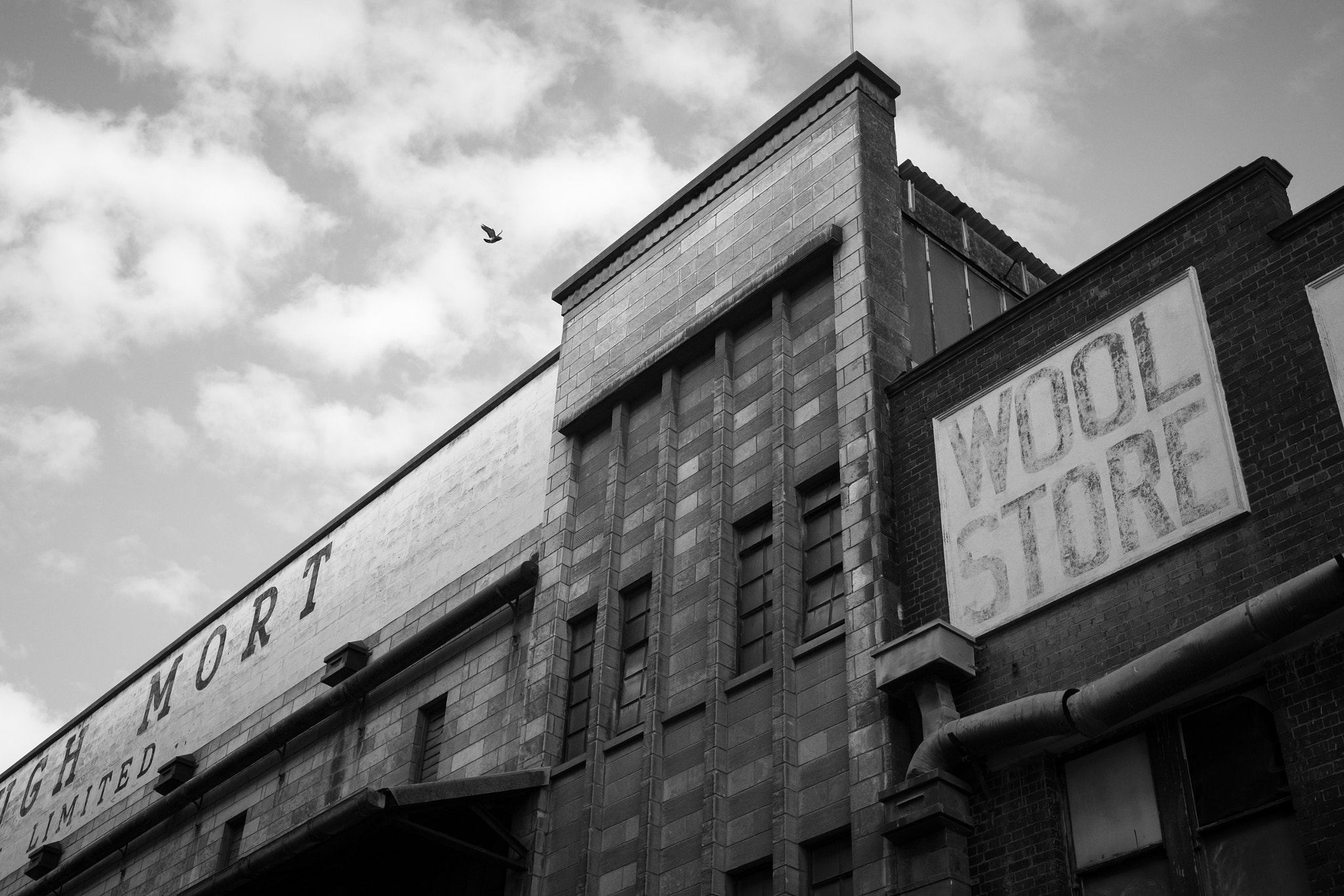 Fujifilm X-T1 + Fujifilm XF 27mm F2.8 sample photo. Old wool store photography
