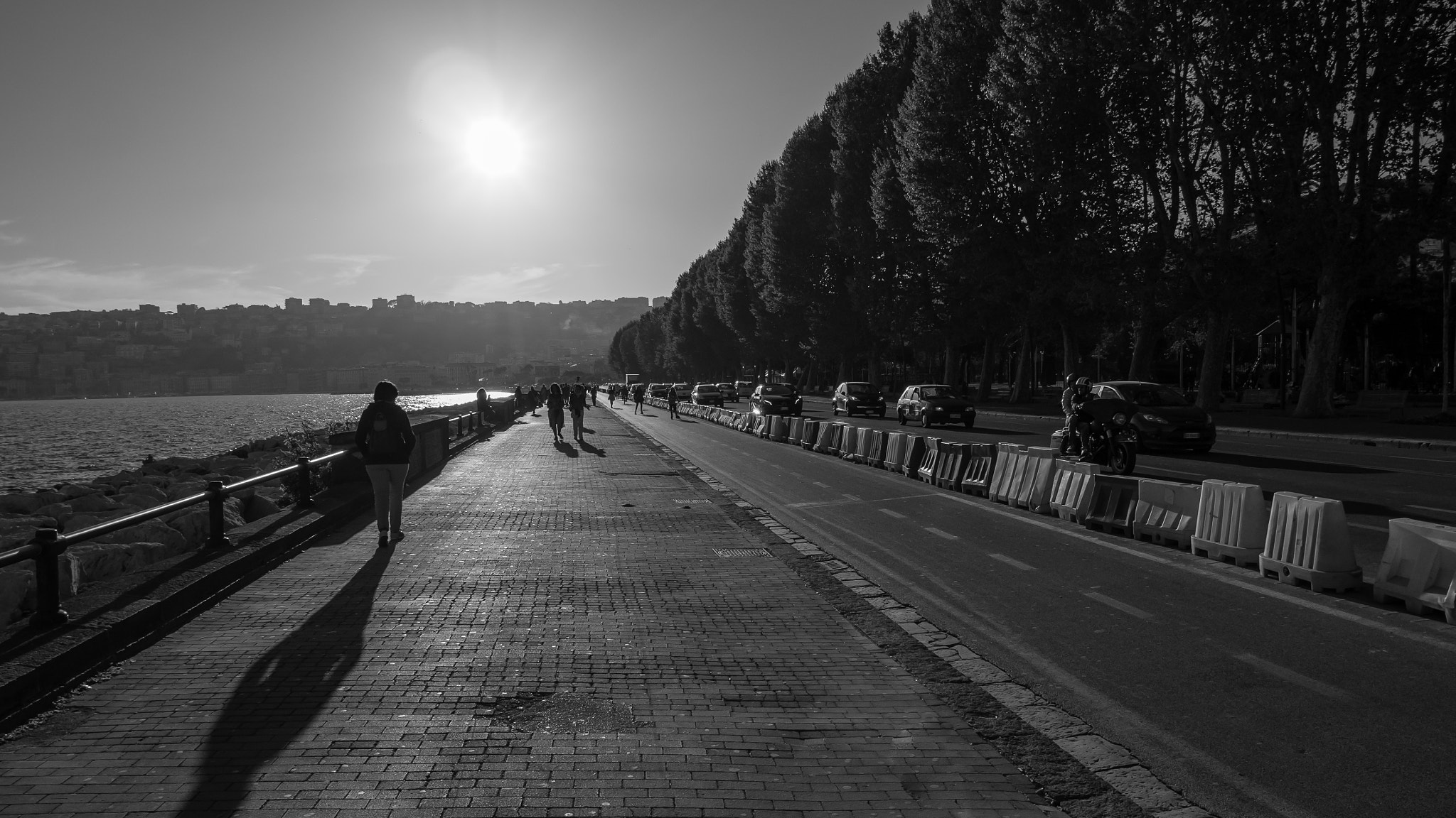 Panasonic Lumix DMC-GX7 sample photo. Walking... photography